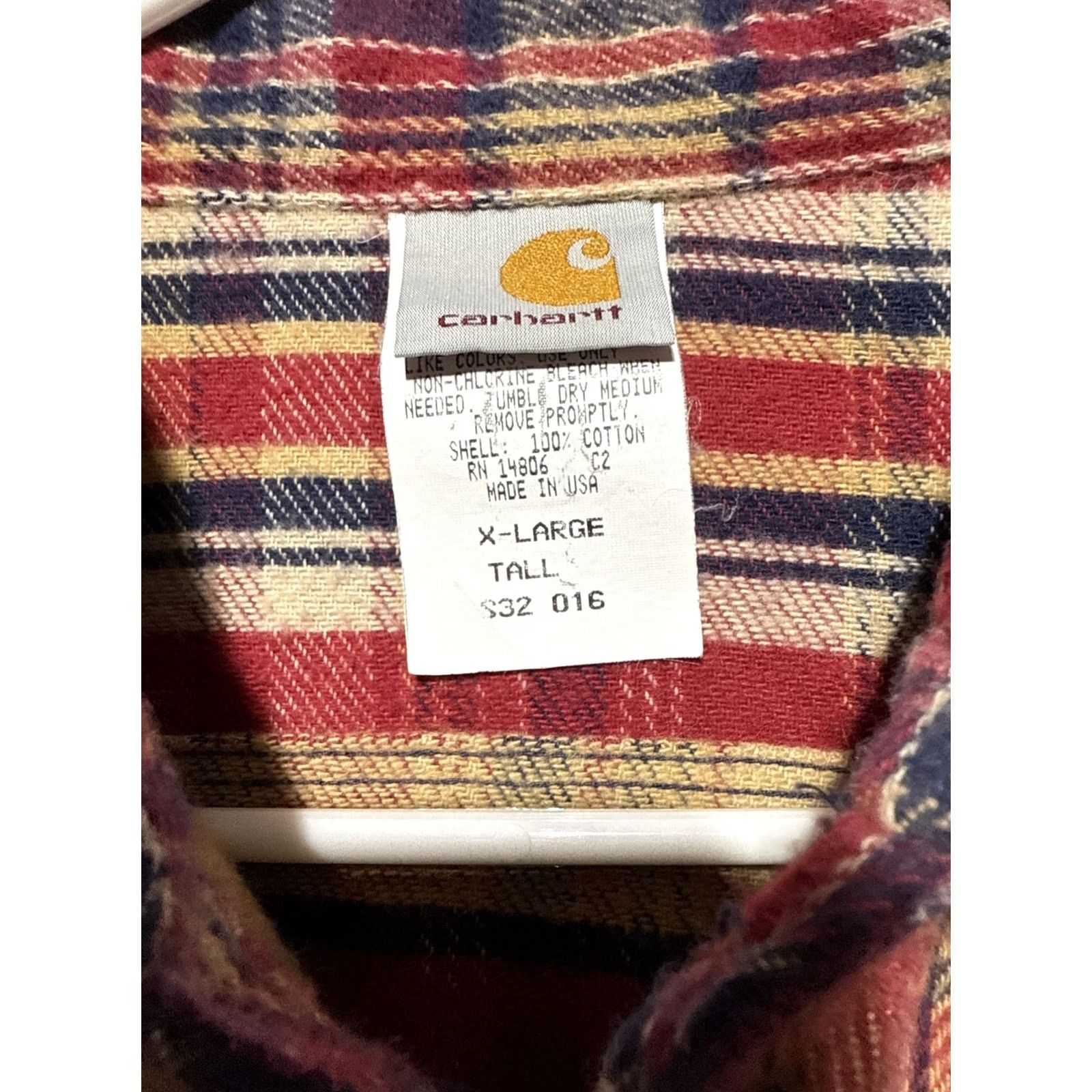 Carhartt VINTAGE Carhartt XL Tall Red Plaid Cotton Flannel Button-Down Shirt 80s Workwear Men Big & Tall Size US XL / EU 56 / 4 - 4 Thumbnail