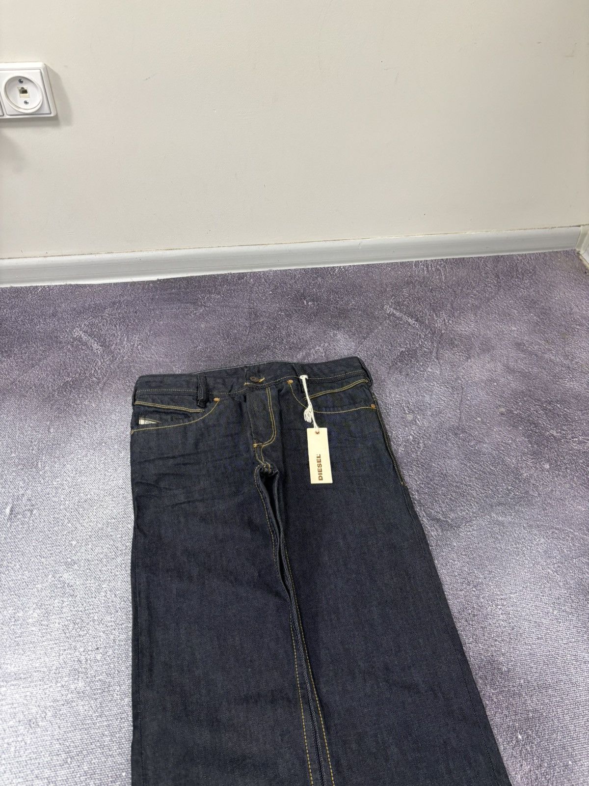Diesel Diesel Iakop Regular Slim Tapered NWT Navy/Black Denim Jeans Size US 28 / EU 44 - 4 Thumbnail