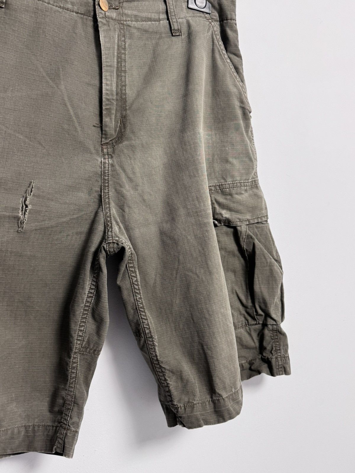 Other Carhartt Vintage Y2K style hype cargo shorts Size US 32 / EU 48 - 11 Thumbnail