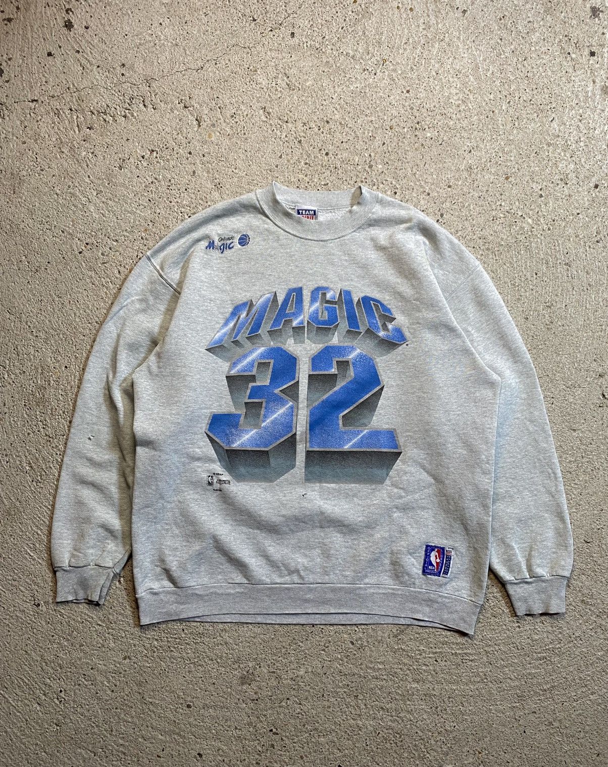 Vintage Nba sweatshirt trashed vintage distressed retro grey baggy Size US XL / EU 56 / 4 - 1 Thumbnail