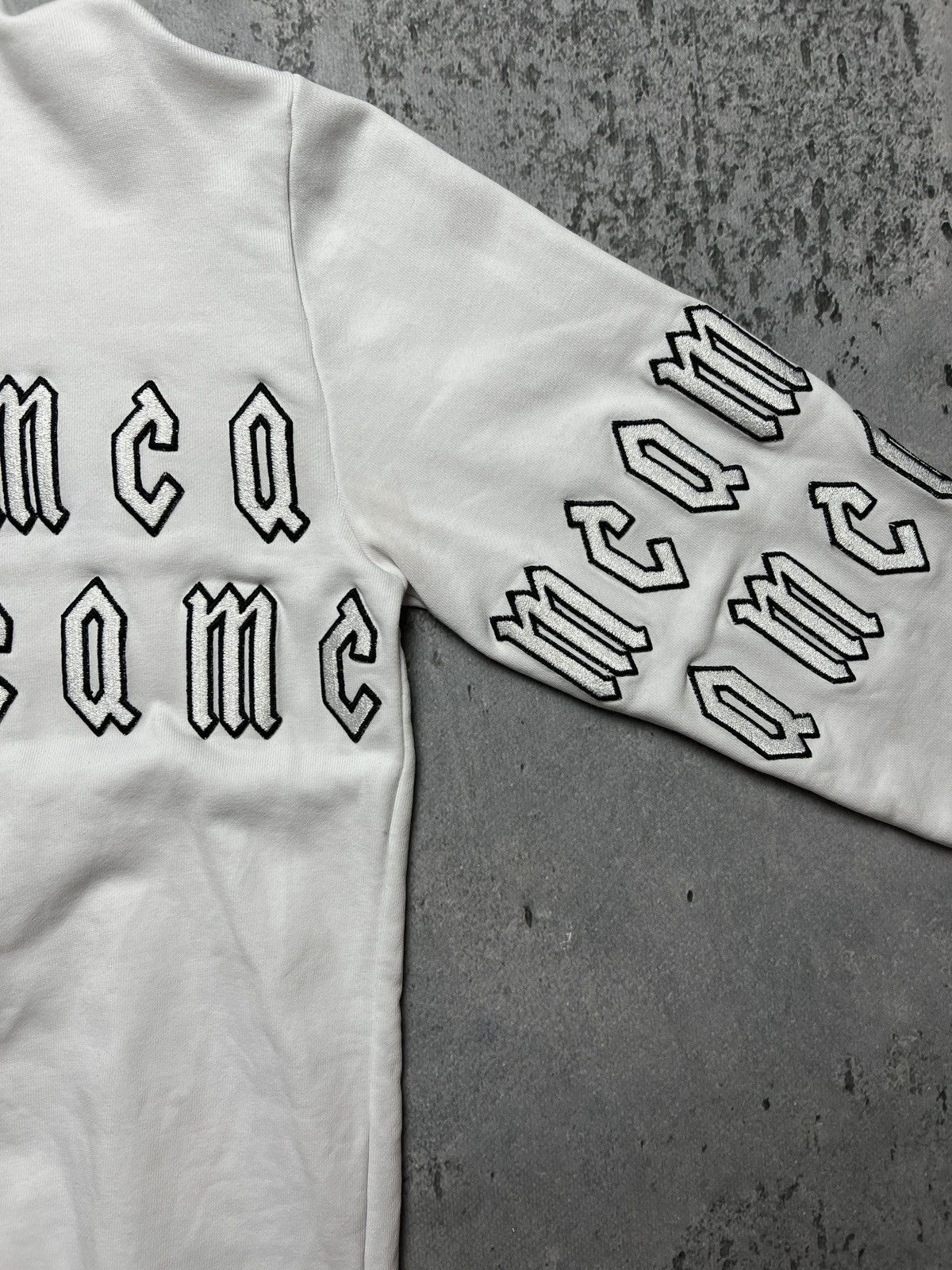 Alexander McQueen McQ Alexander McQueen Embroidered Repeated Monogram Big Logo Size US S / EU 44-46 / 1 - 6 Thumbnail