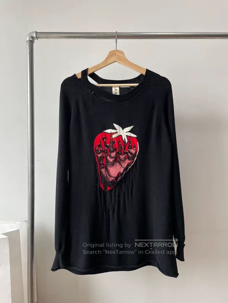 Comme des Garcons Comme Des Garcons Strawberry knit top Size M / US 6-8 / IT 42-44 - 1 Thumbnail