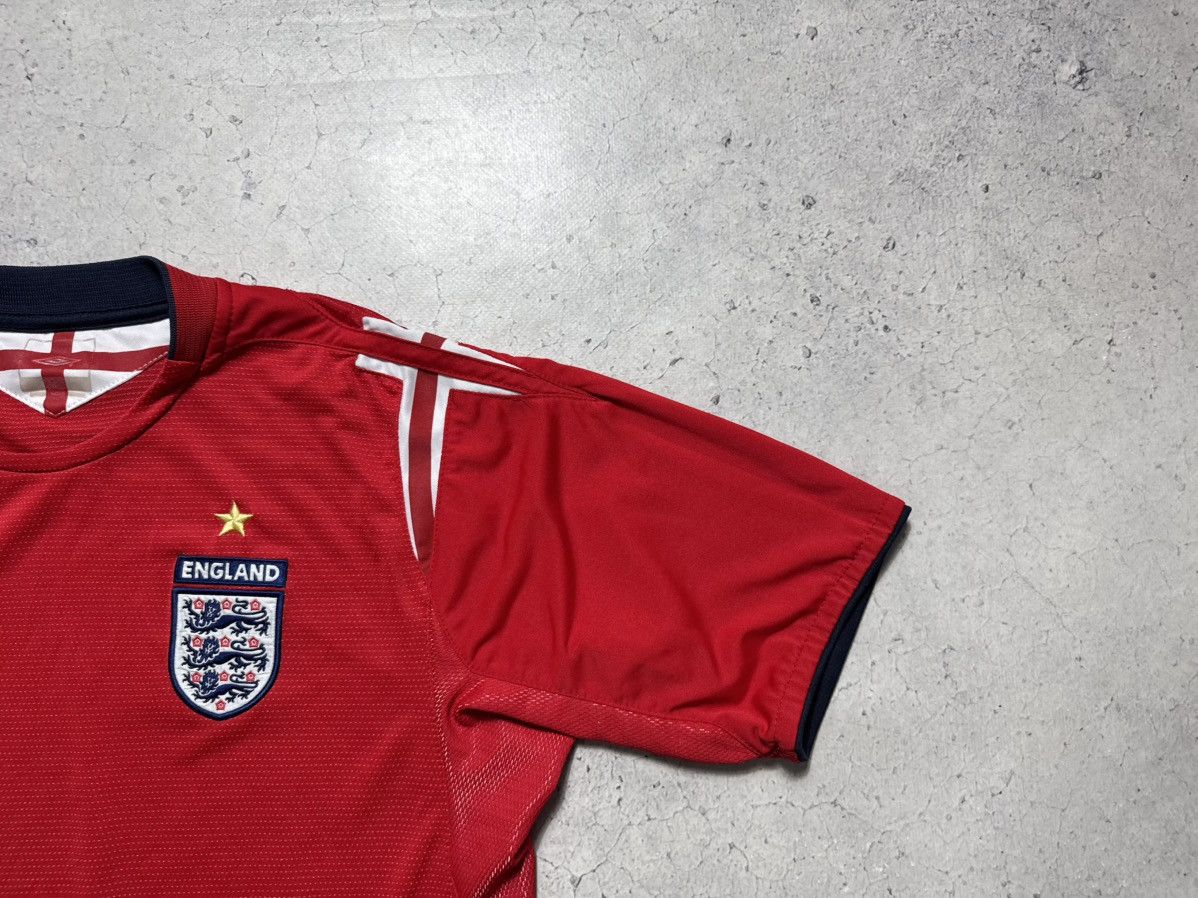 Umbro Umbro Team England 2004/2006 Vintage Soccer Jersey Size US M / EU 48-50 / 2 - 2 Thumbnail