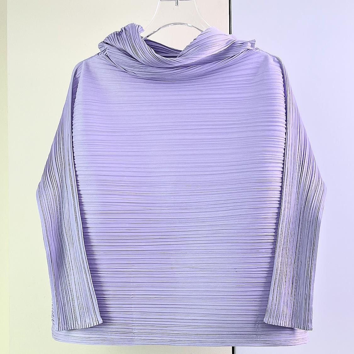 Pleats Please Issey Miyake Pleats Please Issey Miyake Purple Pleated Long Sleeve Top Size M / US 6-8 / IT 42-44 - 1 Thumbnail