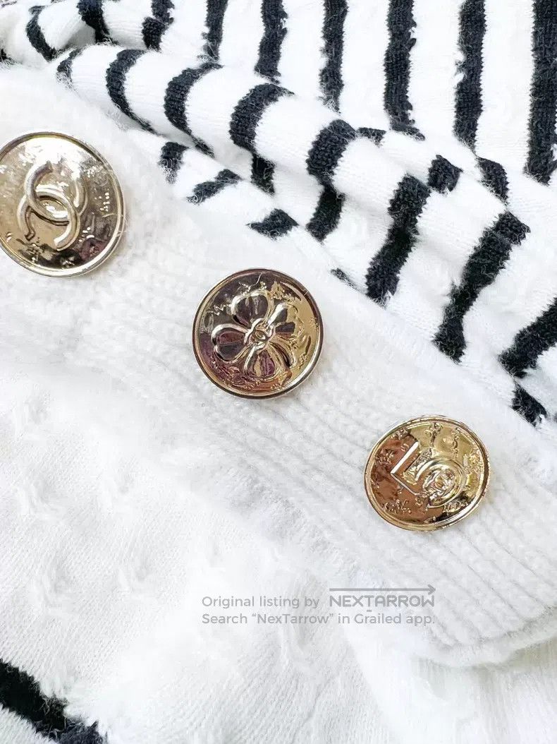 Chanel Chanel Striped knitted sweater Size S / US 4 / IT 40 - 4 Thumbnail