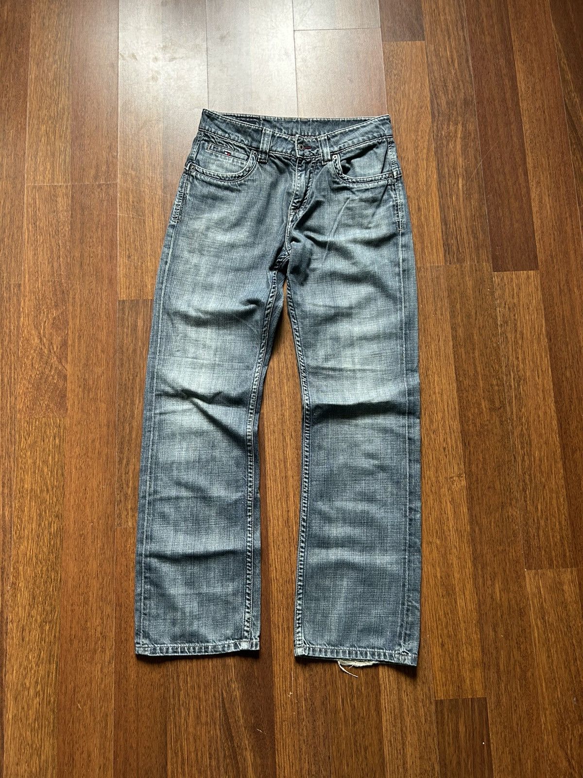 Tommy Hilfiger Vintage Tommy Hilfiger Faded Jeans Y2K 90s Distressed Sz 31 Size US 31 - 5 Thumbnail