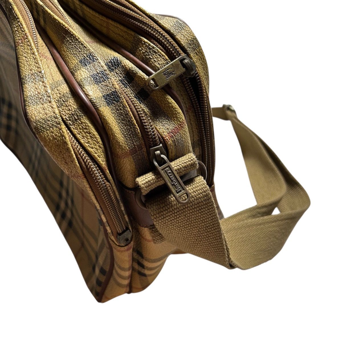 Burberry Vintage Burberrys Leather Shoulder Bag /Crossbody Bag Size ONE SIZE - 8 Thumbnail