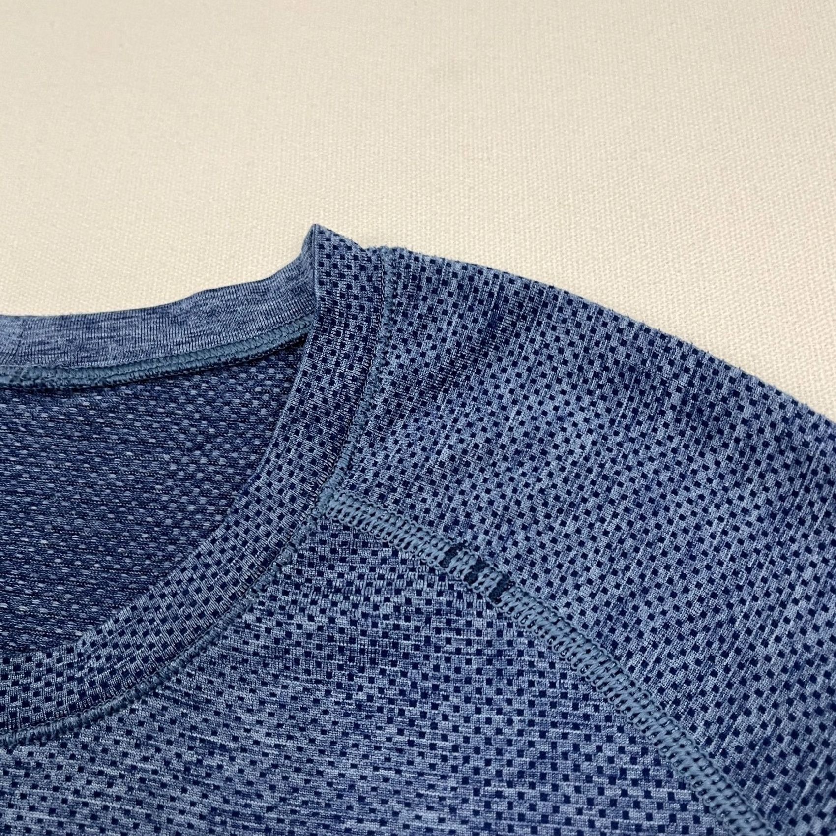 Lululemon Lululemon Metal Vent Tech Shirt Mens S Blue R Active Running Workout Training SS - Pre-Owned - Basic Size US S / EU 44-46 / 1 - 7 Thumbnail