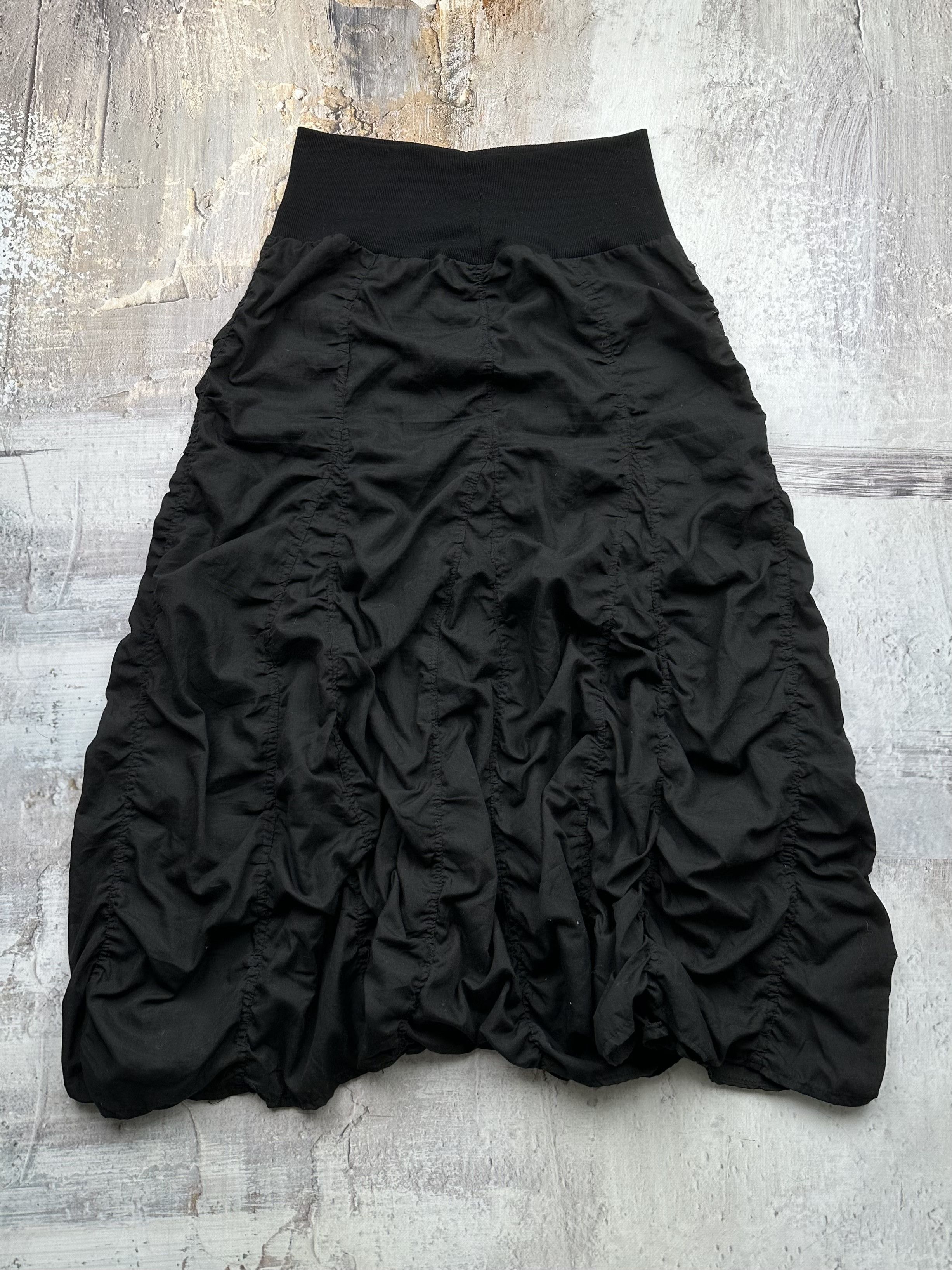 image of Avant Garde Vintage Lush Flare Amazing Maxi Skirt in Black, Women's (Size 28)