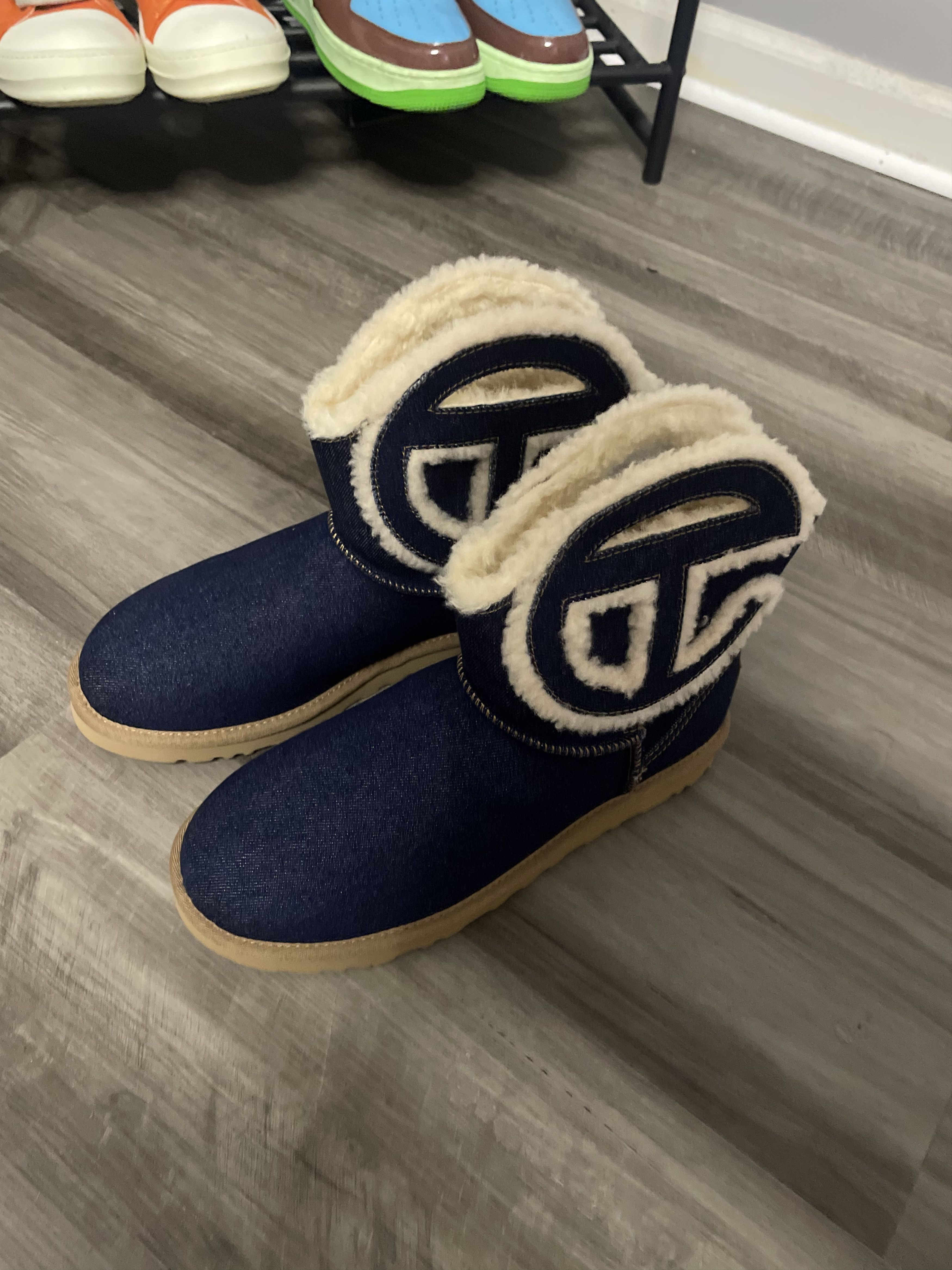 Telfar × Ugg Telfar x ugg collab mini boot Size US 10 / IT 40 - 7 Thumbnail