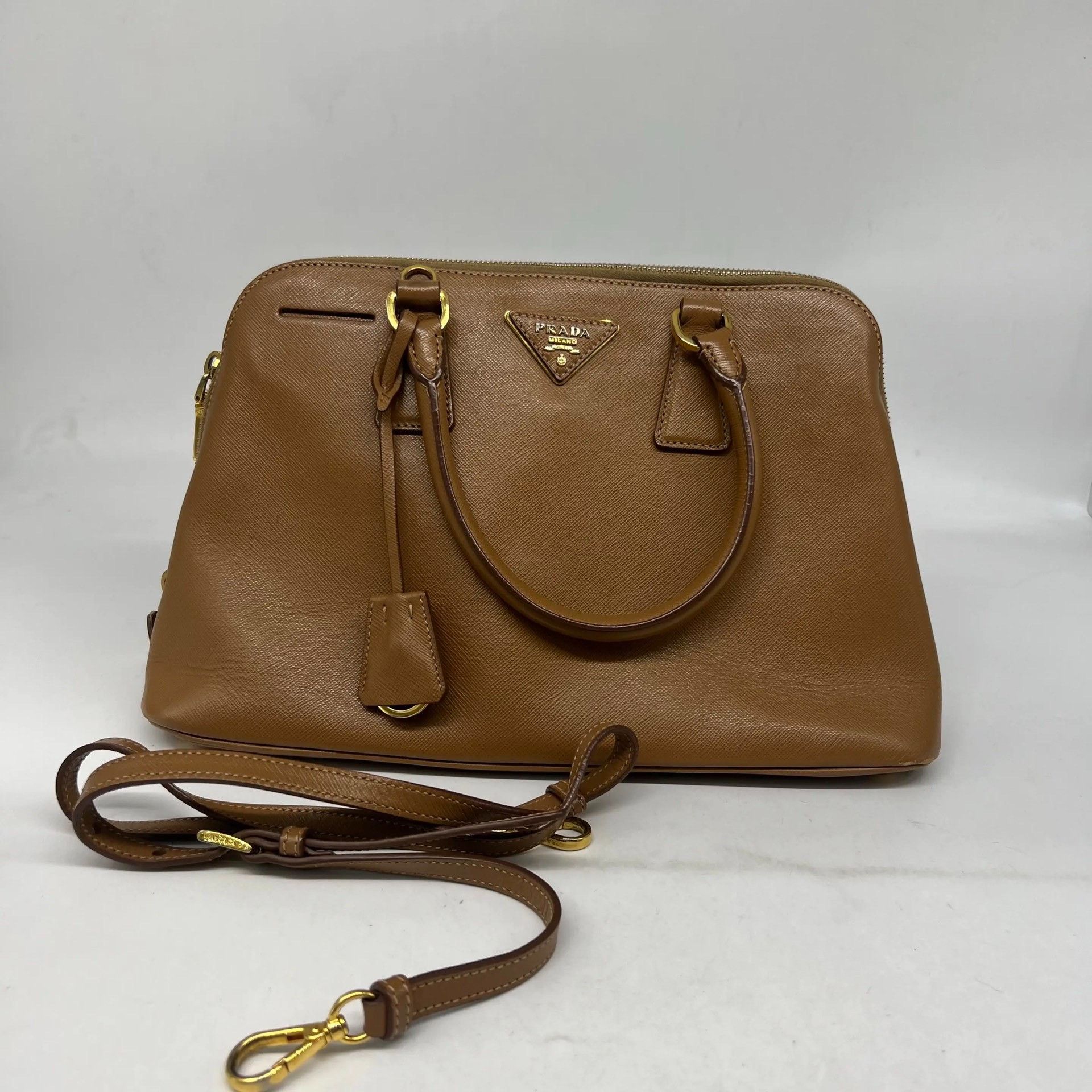 Prada Pre-loved Bag Very good condition Size ONE SIZE - 1 Thumbnail