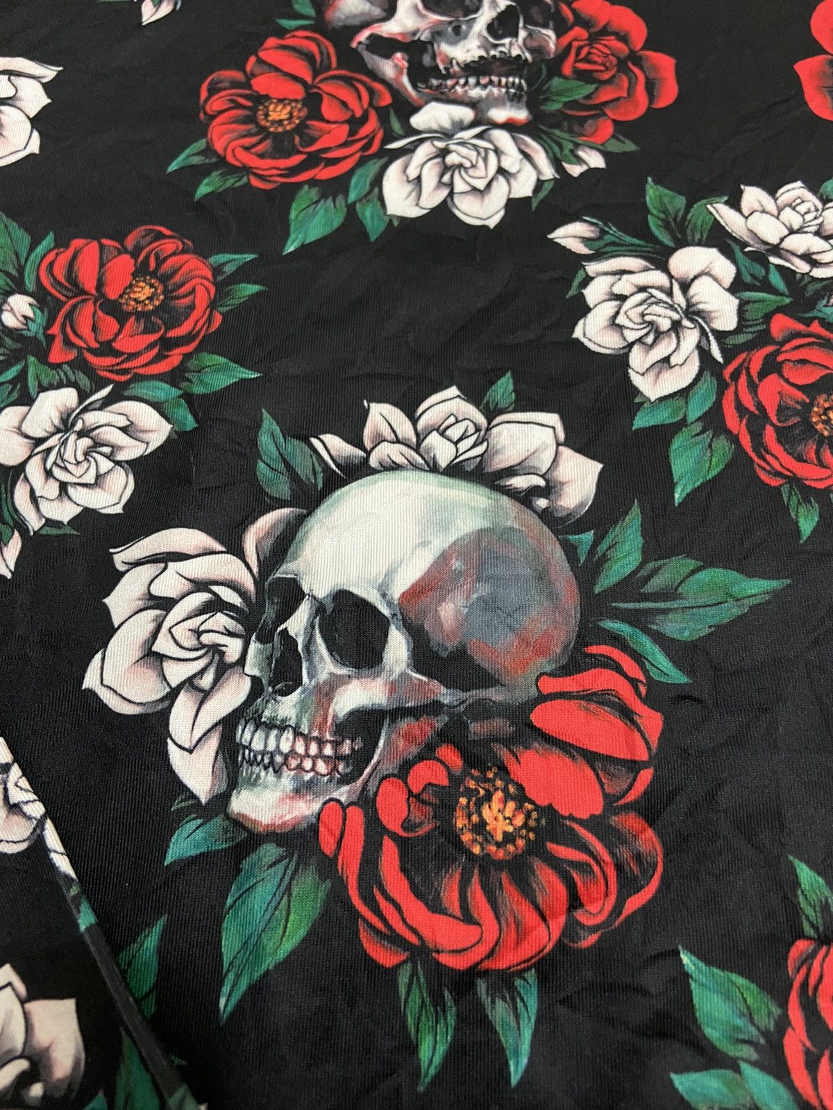 Vintage Y2K long sleeve punk full print skull & flowers Size XXL / US 16-18 / IT 52-54 - 4 Thumbnail