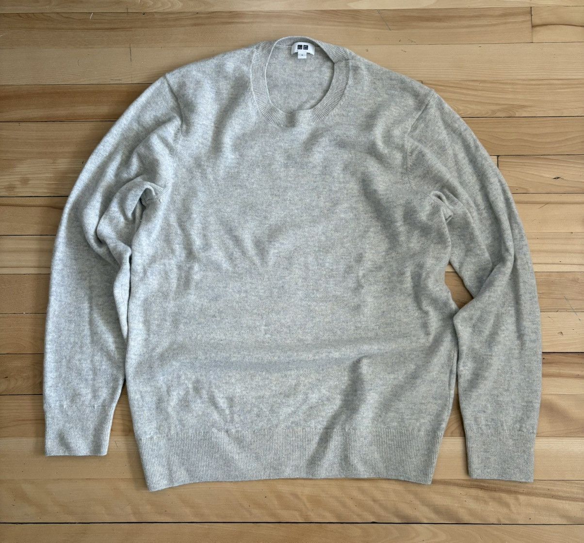 Uniqlo Uniqlo Cashmere Crew Neck Sweater Size US M / EU 48-50 / 2 - 1 Thumbnail