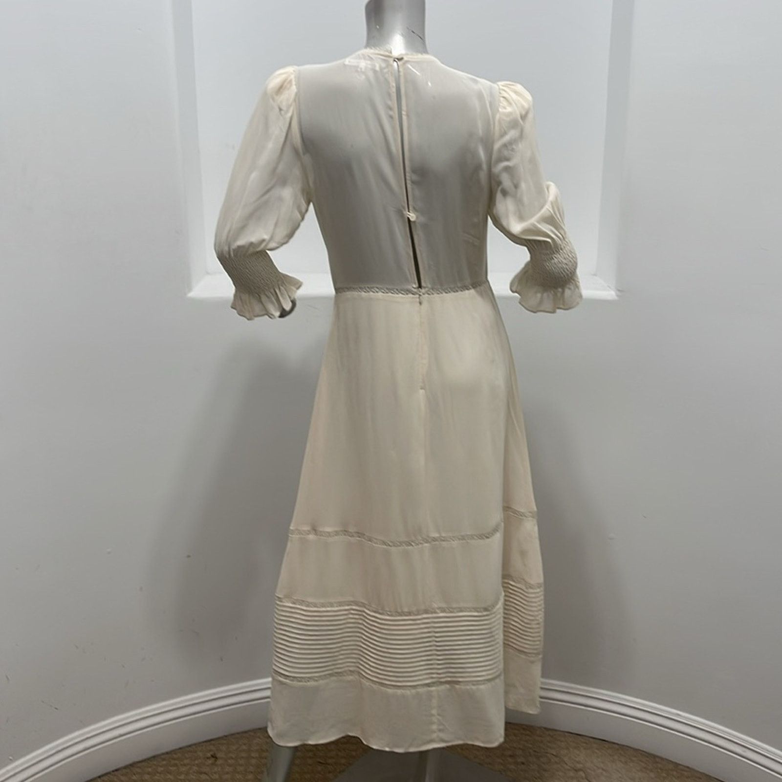 Reformation Reformation Cream Bishop Sleeve A-Line Midi Dress Size 8 Size M / US 6-8 / IT 42-44 - 2 Thumbnail