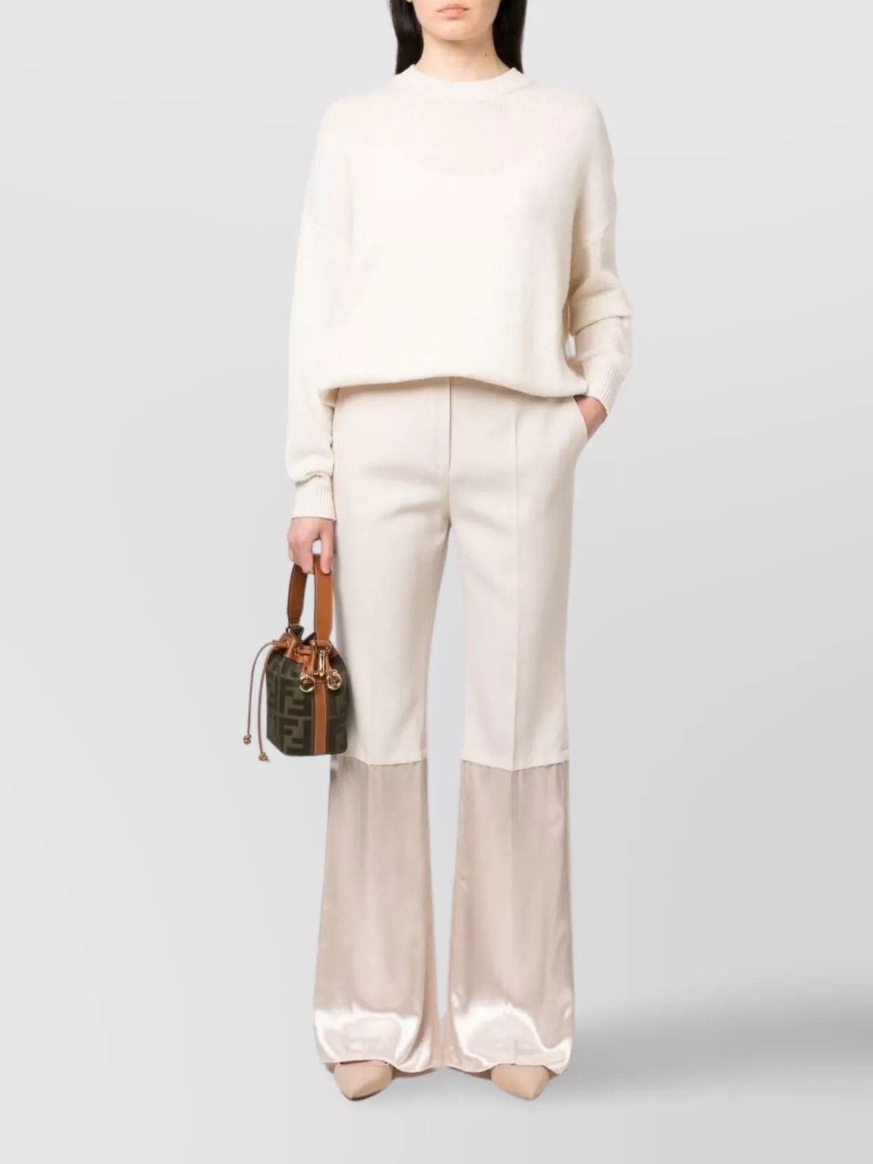 Fendi o1y0925 Sweatpant in Beige Size 27" / US 4 / IT 40 - 2 Thumbnail