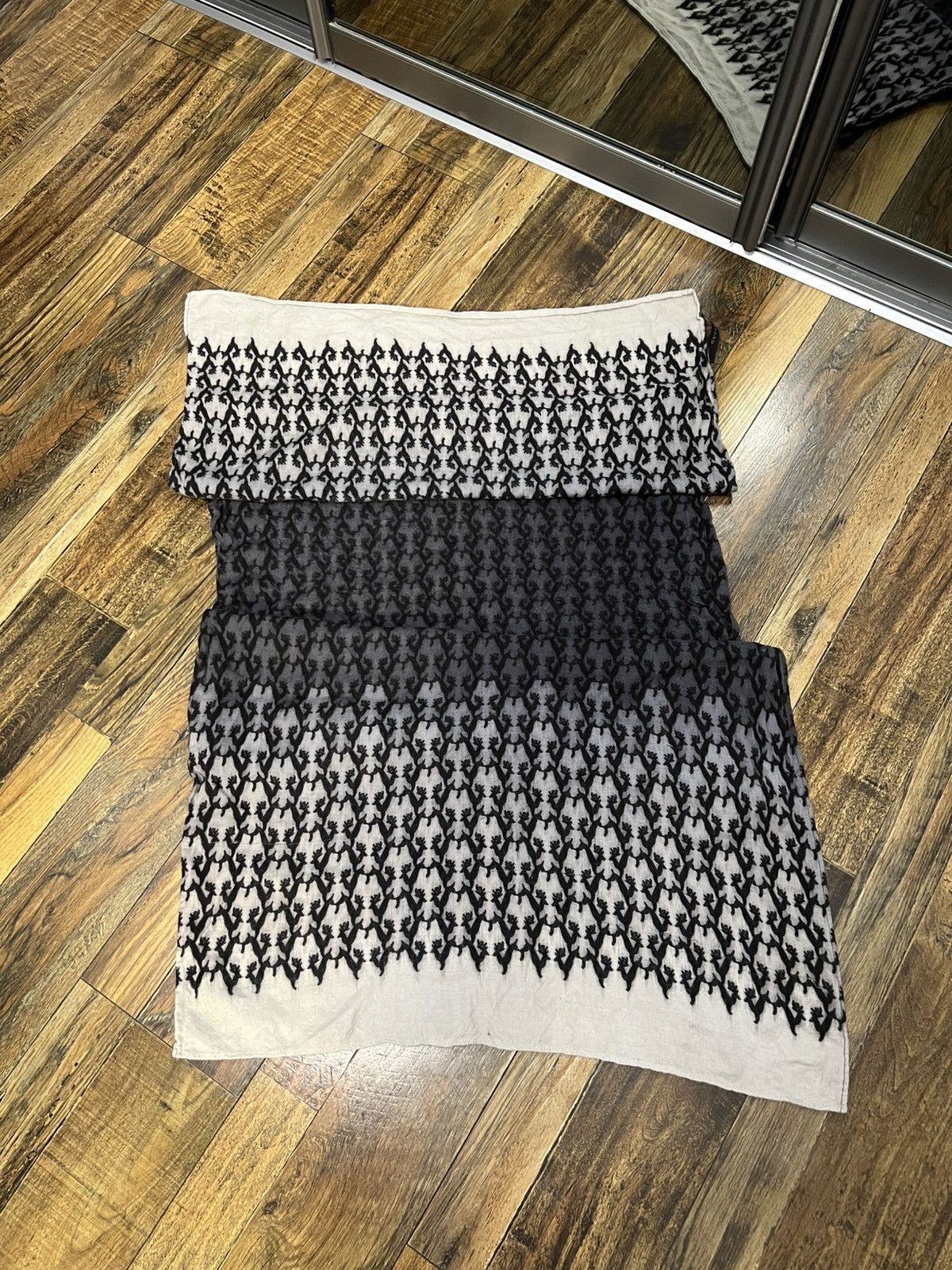 Gucci Reversible Gucci scarf with deer print Size ONE SIZE - 2 Thumbnail