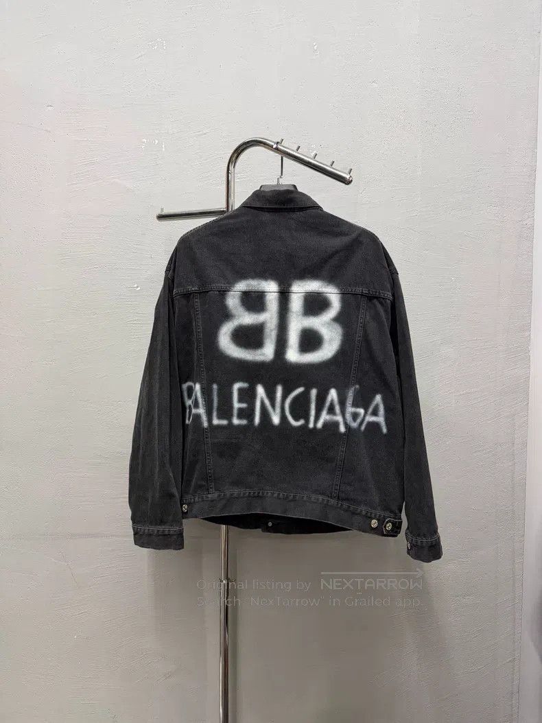 Balenciaga Balenciaga Double B spray-painted denim jacket Size US M / EU 48-50 / 2 - 1 Thumbnail