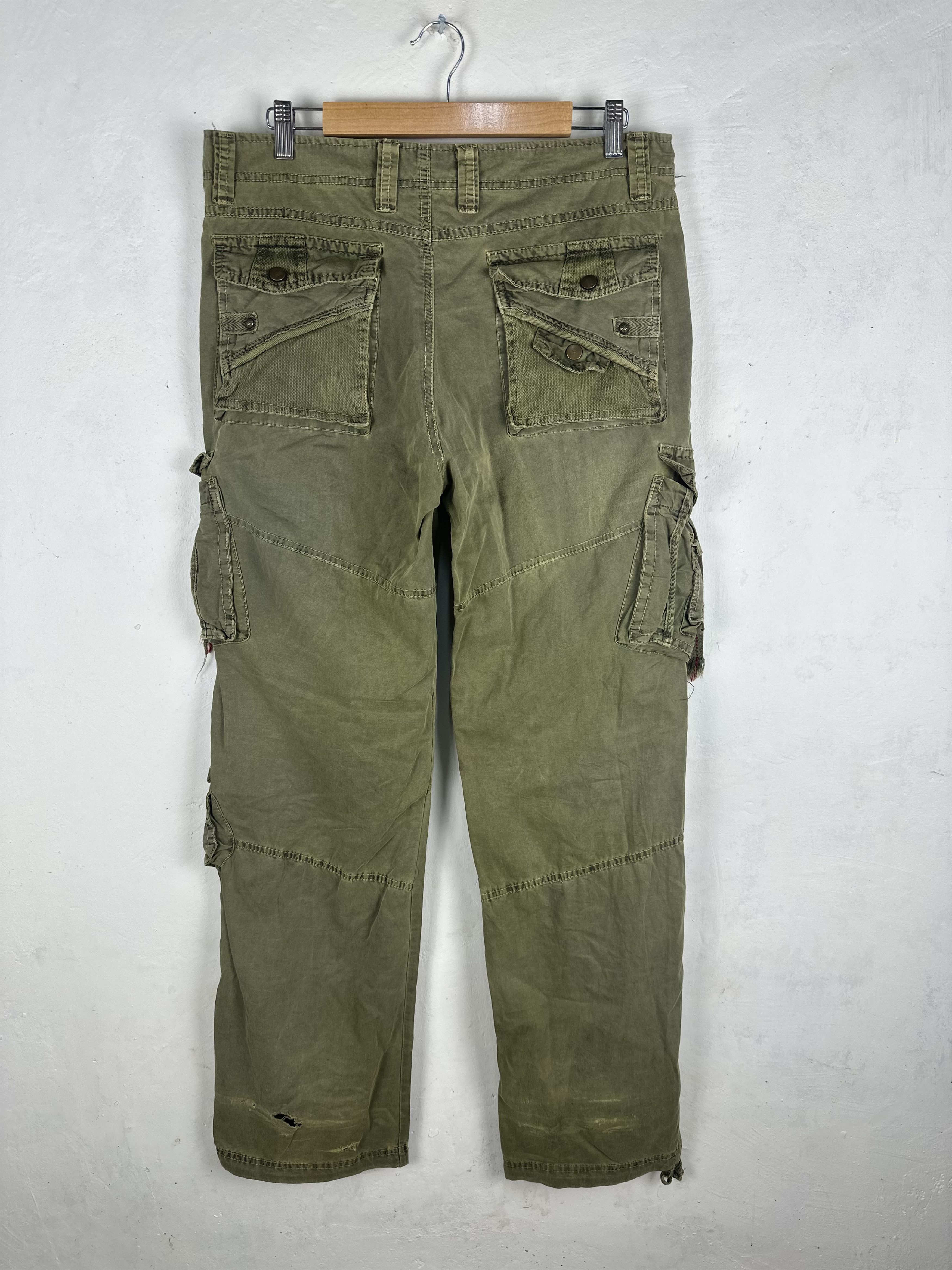 Japanese Brand CARGO PANTS SEDITIONARIES MULITPOCKET STREETWEAR STYLE Size US 33 - 2 Thumbnail