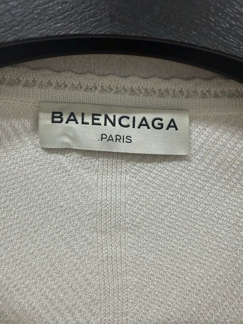 Balenciaga Balenciaga size 38 White Long Sleeve Size US S / EU 44-46 / 1 - 2 Thumbnail