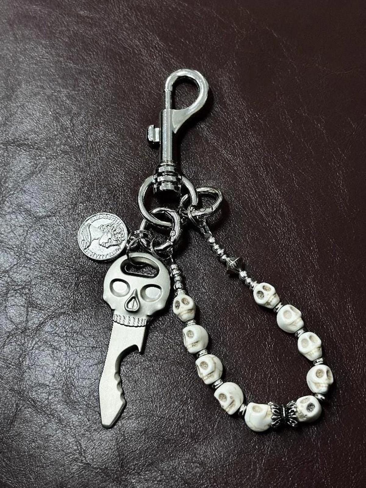 Jewelry White Skeleton keychain,Jeans KeyChain,Y2k Keychain Size ONE SIZE - 4 Thumbnail