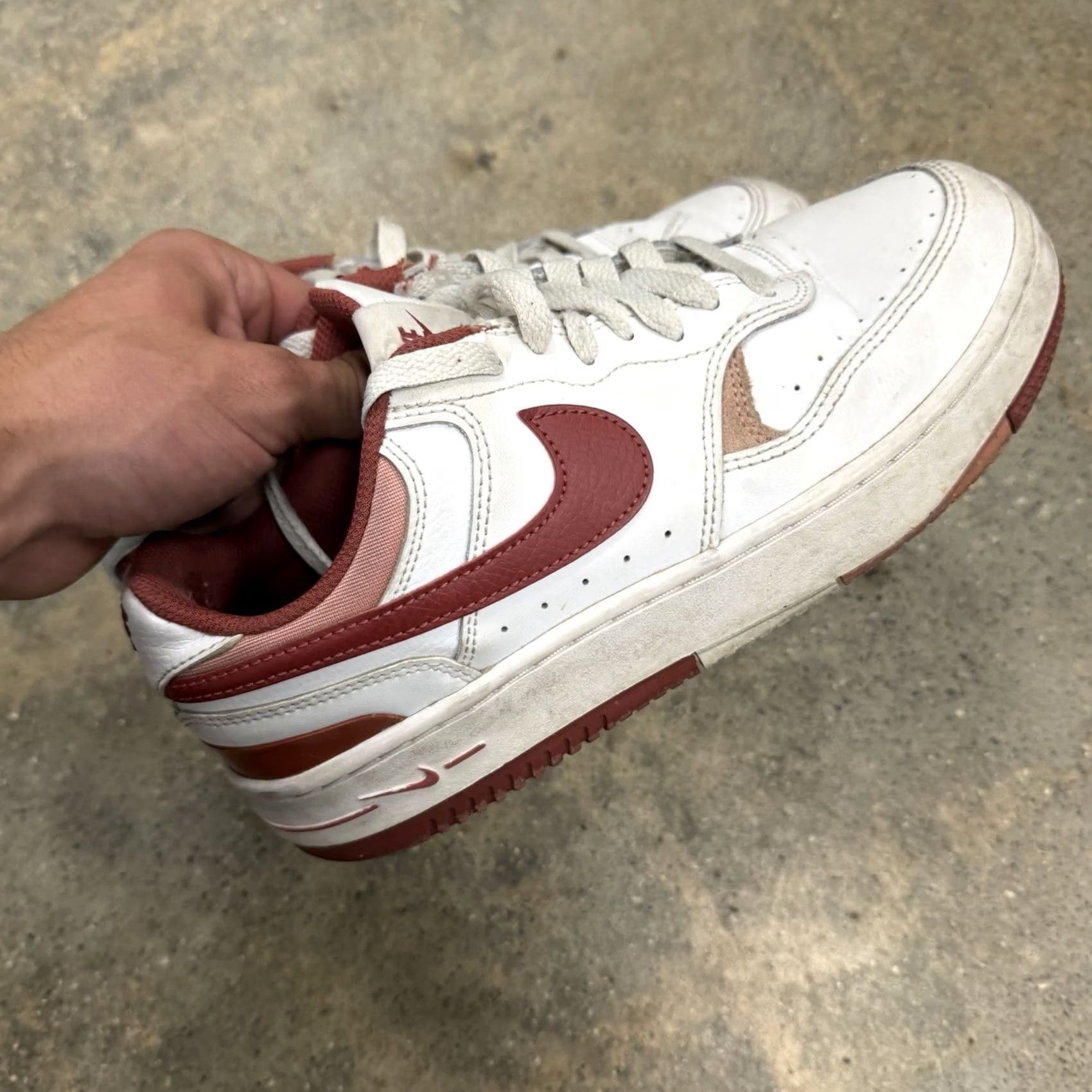 Nike Nike Womens Low Top Athletic Sneakers White Red Size 8 US Sneakers Womens Low Top Nike White Red 8 US Sports Retro 2023 Size M / US 6-8 / IT 42-44 - 5 Thumbnail