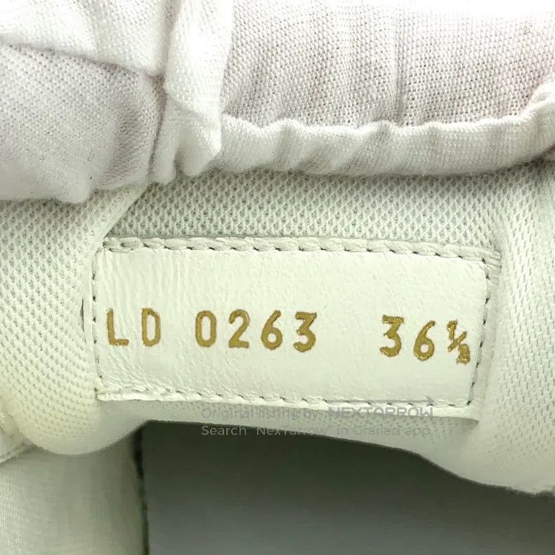 Louis Vuitton Louis Vuitton Trainer blue and white color-block logo pres Size US 6 / IT 36 - 6 Thumbnail