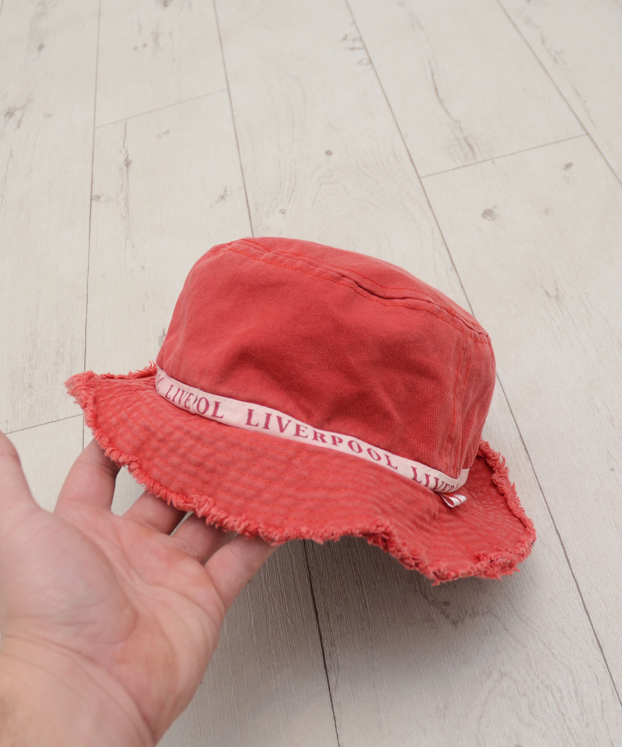 Vintage Bucket made of Liverpool jersey Vintage Y2K Socer Hat Cap Size ONE SIZE - 6 Thumbnail