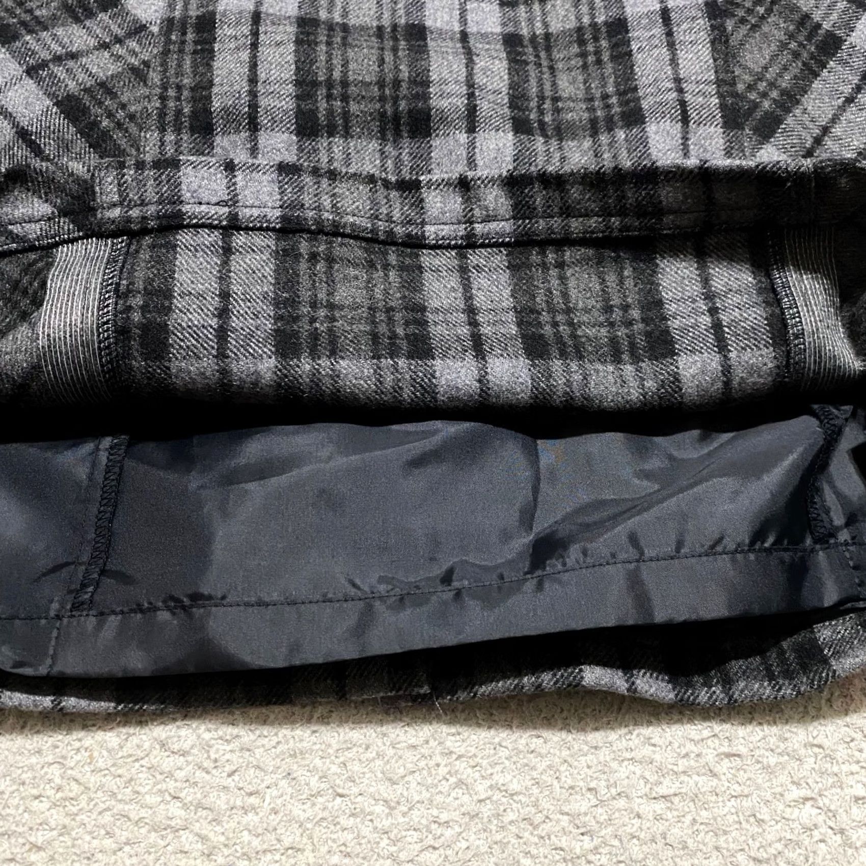 Eddie Bauer Eddie Bauer Womens Skirt Gray Plaid Mini Lined Wool 4 XS? Size 27" / US 4 / IT 40 - 7 Thumbnail