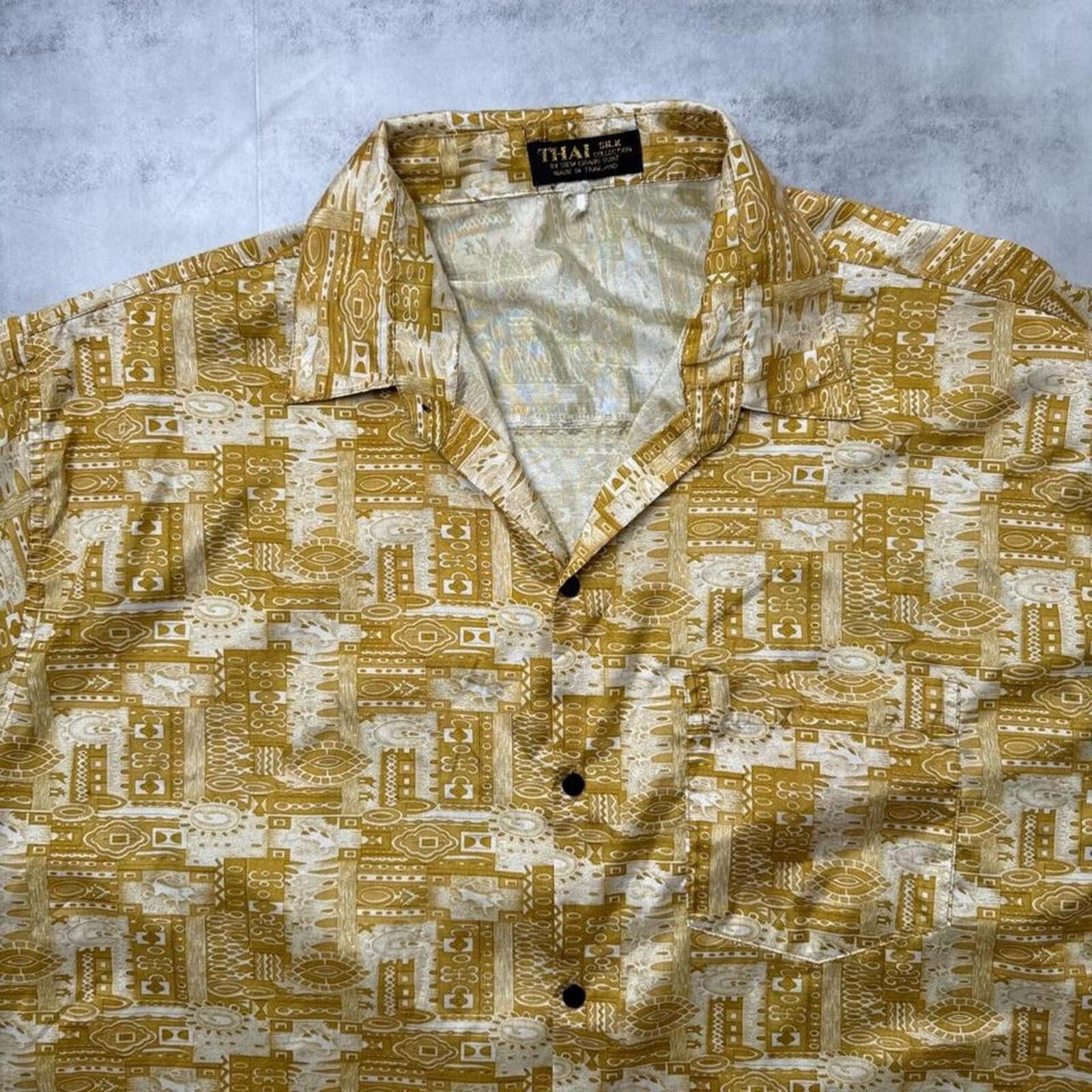 Other Y2K Thai 00s Gold Button Up Shirt Size US XL / EU 56 / 4 - 2 Thumbnail