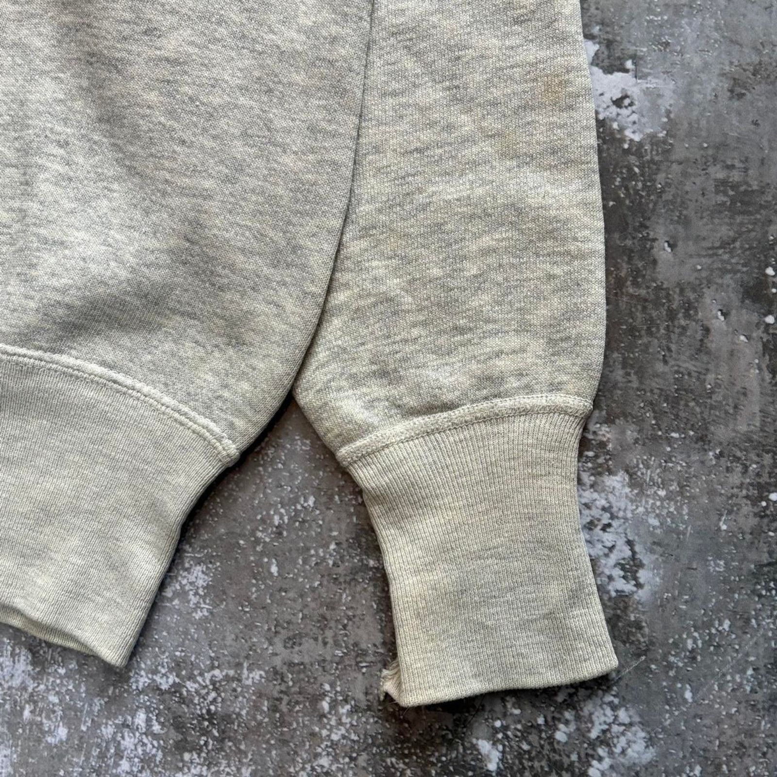 Vintage Vintage 50s Single V Sweatshirt. Nursing Sweatshirt. Gray Size US S / EU 44-46 / 1 - 6 Thumbnail