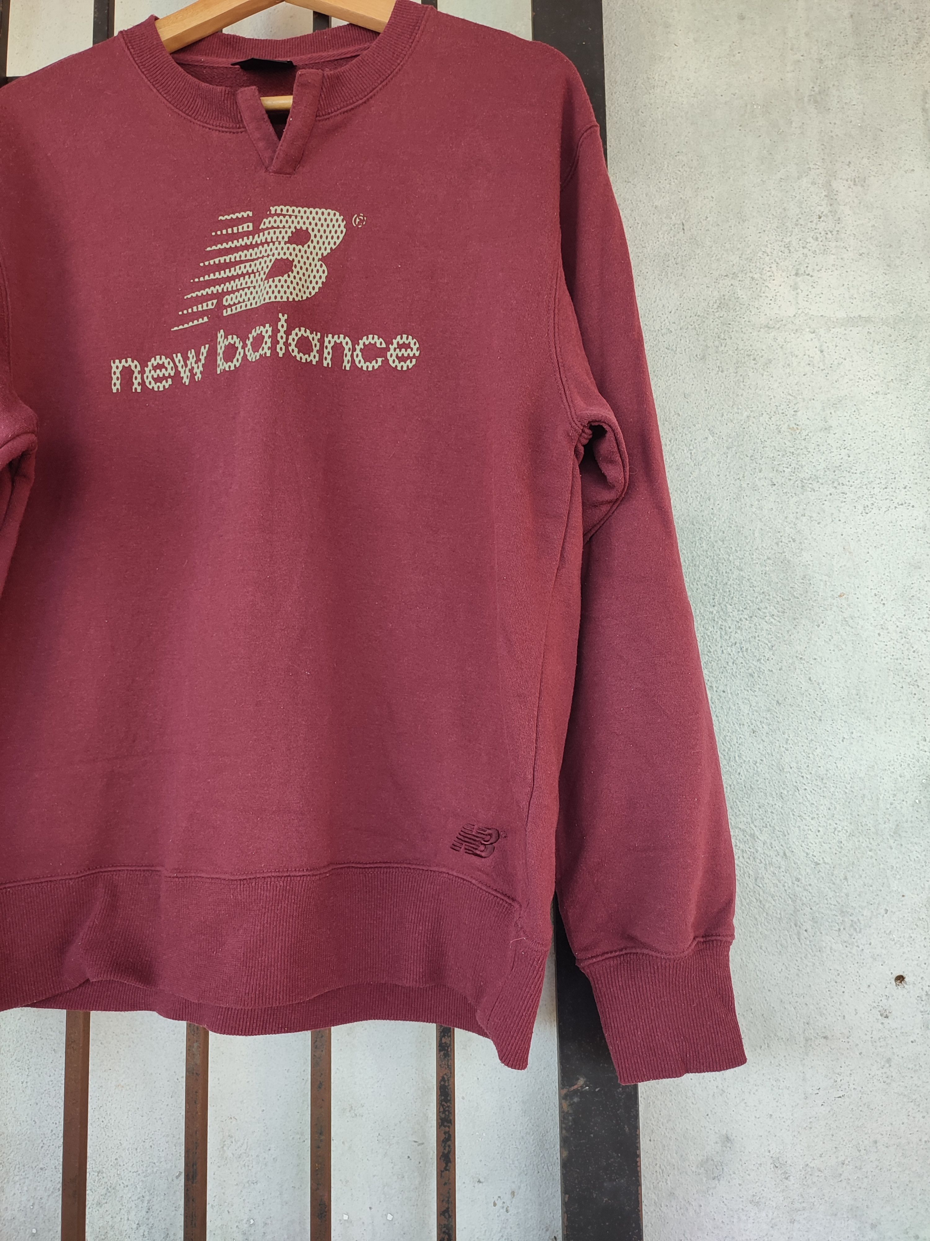 New Balance 💥Vintage New Balance Spell Out Sweatshirts Size US M / EU 48-50 / 2 - 3 Thumbnail
