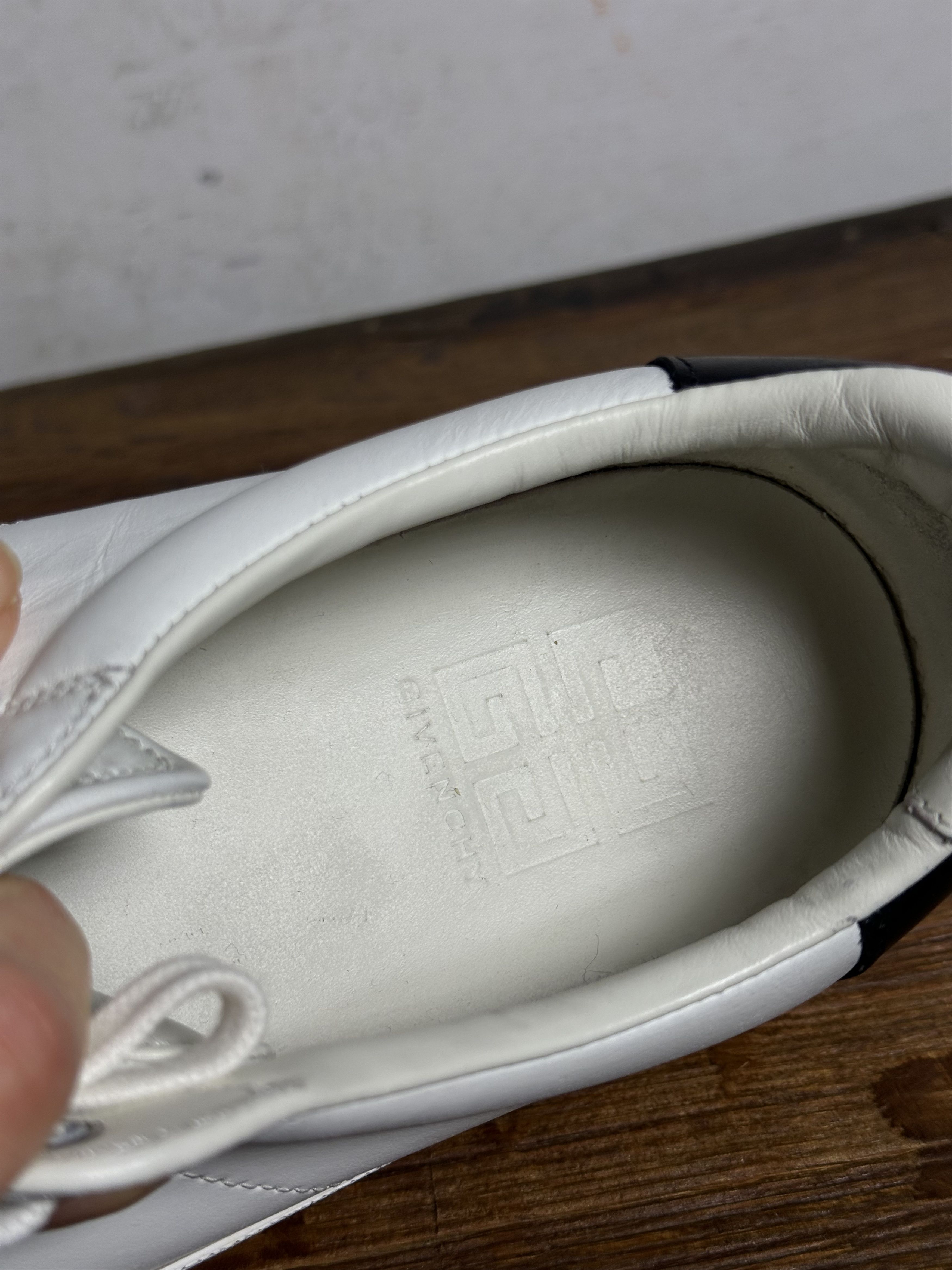Givenchy Givenchy City Sport White Sneakers Size US 10 / EU 43 - 11 Thumbnail