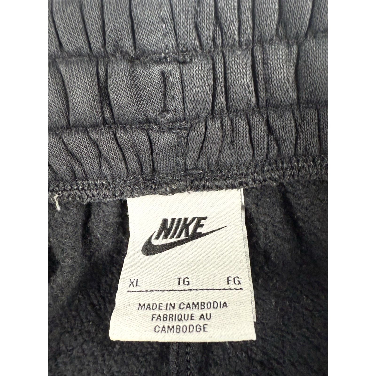 Nike Nike Sweatpants Women XL Black 26x26 Fleece Pockets Athletic Wear Sweatpants Size 40" / US 18 - 2 Thumbnail