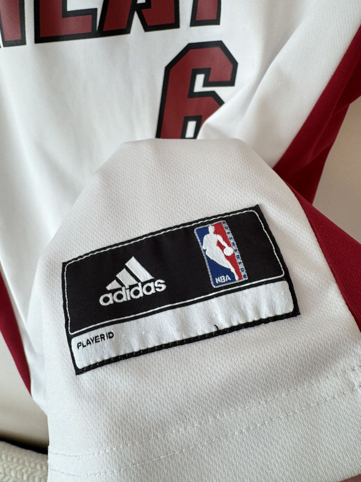 Adidas James #6 Miami Heat Basketball Jersey NBA Shirt Kit Size US M / EU 48-50 / 2 - 13 Thumbnail