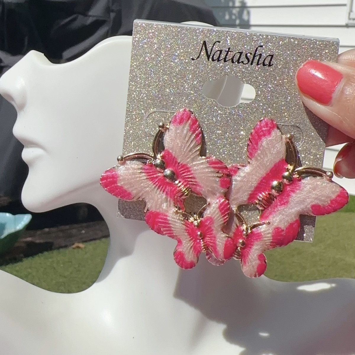 Designer Natasha gold tone pink butterfly gradient shiny earrings Size ONE SIZE - 1 Thumbnail