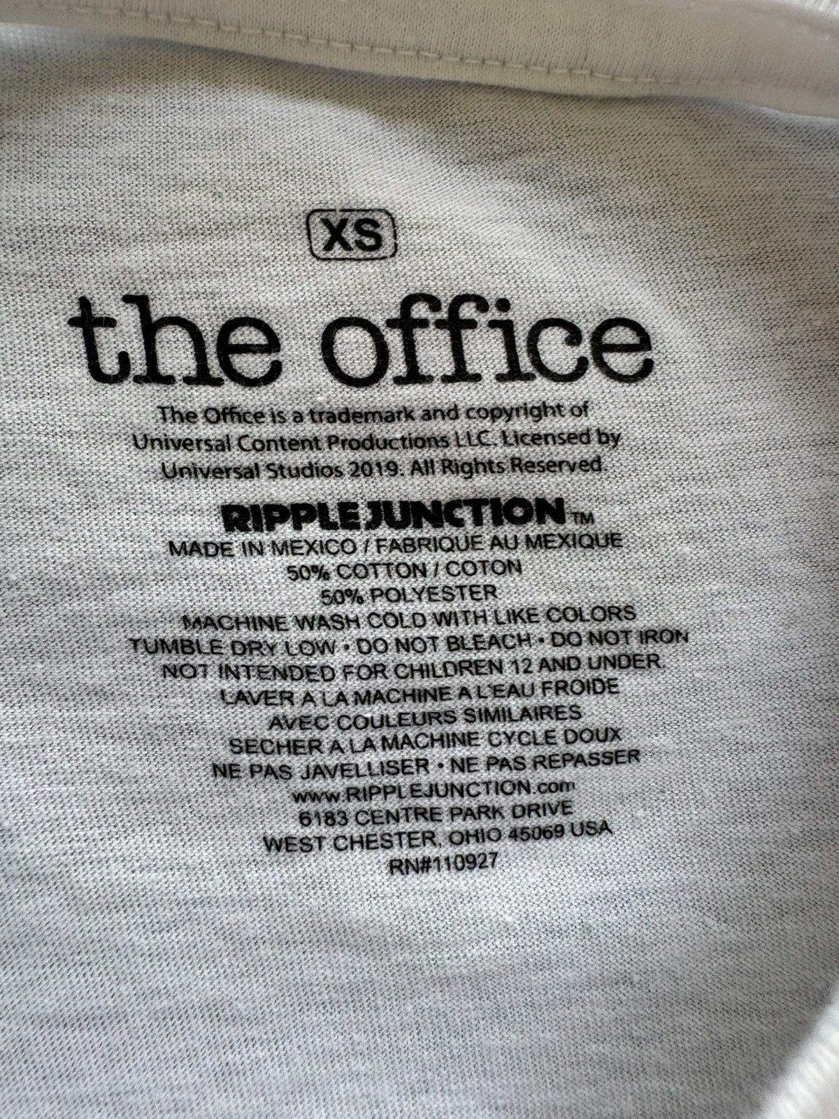 Other The Office XS women’s Dwight Schrute beet farm advertising Size XS / US 0-2 / IT 36-38 - 3 Thumbnail