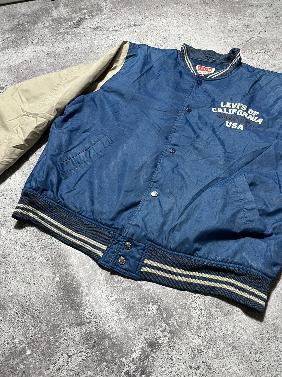 Levi's Vintage Clothing Vintage 80's LEVI'S Of California USA Varsity bomber jacket Size US L / EU 52-54 / 3 - 6 Thumbnail