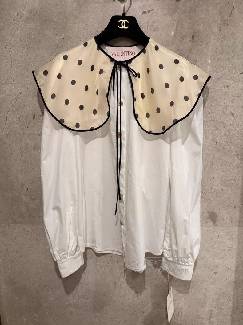 Valentino Valentino Shirt with a large collar Size XS / US 0-2 / IT 36-38 - 1 Thumbnail