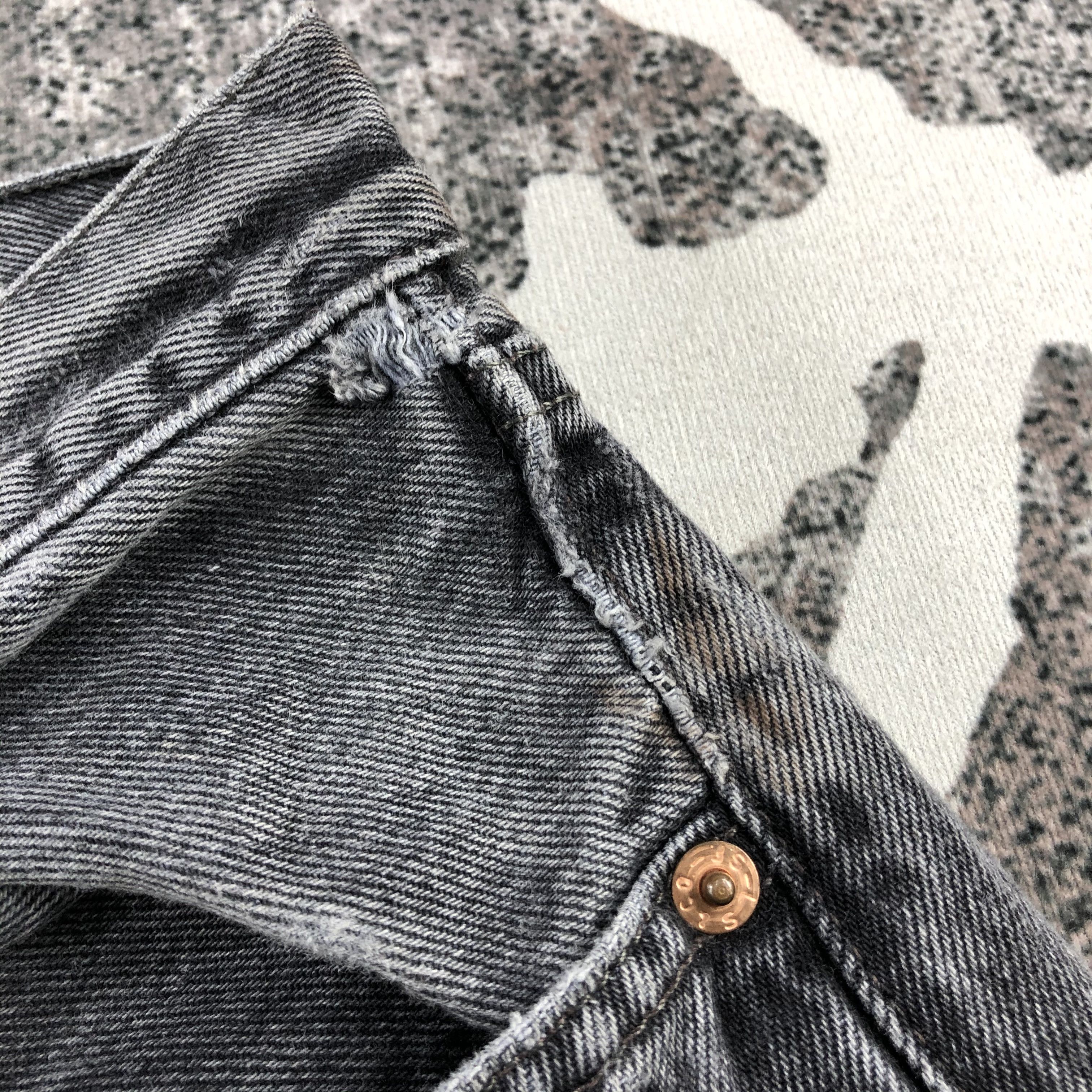 Levi's Vintage Levis 501 Jeans Patchwork Faded Black Denim KJ726 Size US 32 / EU 48 - 12 Thumbnail