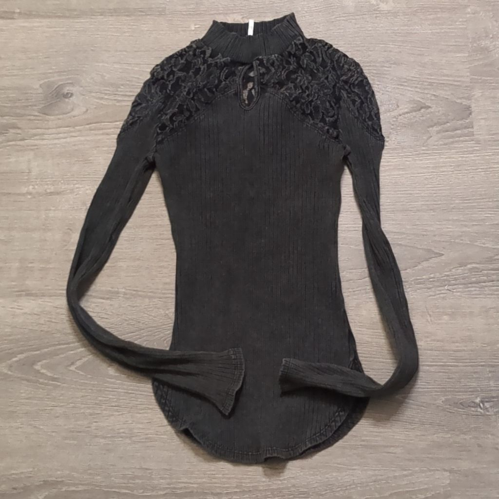 Free People Free people black ribbed lace top size XS Size XS / US 0-2 / IT 36-38 - 1 Thumbnail