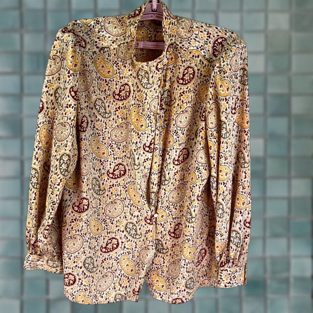 Liz Claiborne Liz Claiborne Paisley Floral Button Blouse Womens Size 14 Tan High Collar Size XL / US 12-14 / IT 48-50 - 1 Thumbnail
