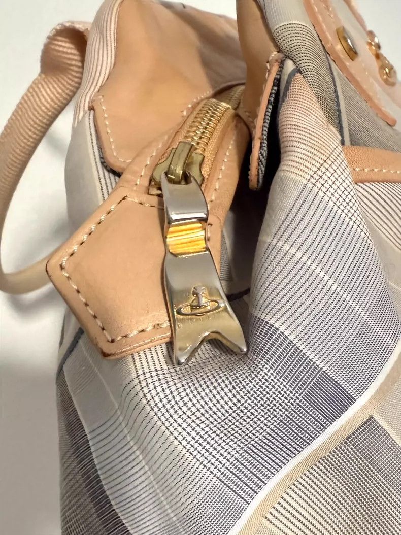 Vivienne Westwood Vivienne Westwood size os Don't pin your handbag Size ONE SIZE - 6 Thumbnail