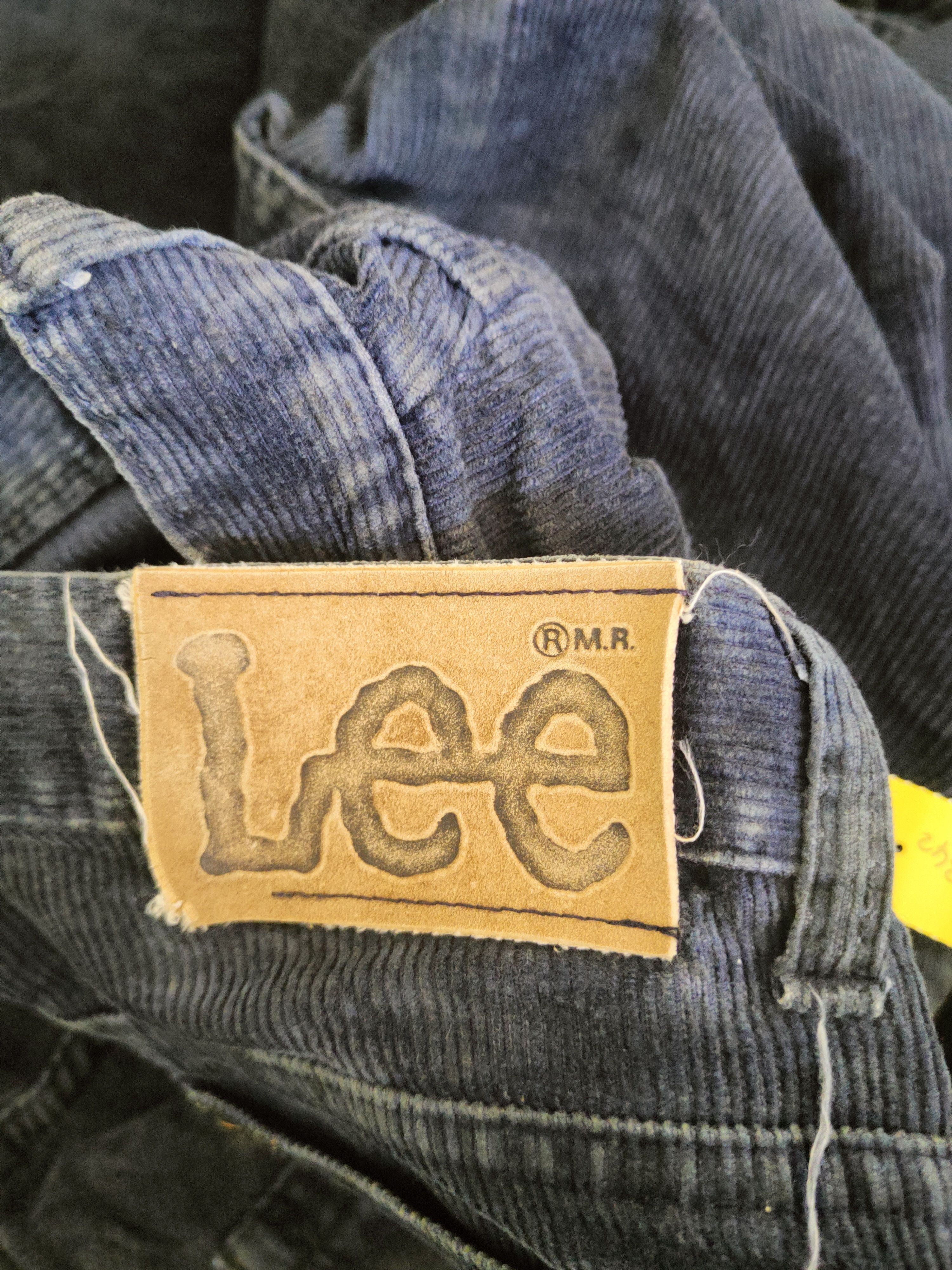 Lee DL Lee Navy Vintage Corduroy cargo Pants #46-342 Size US 28 / EU 44 - 13 Thumbnail