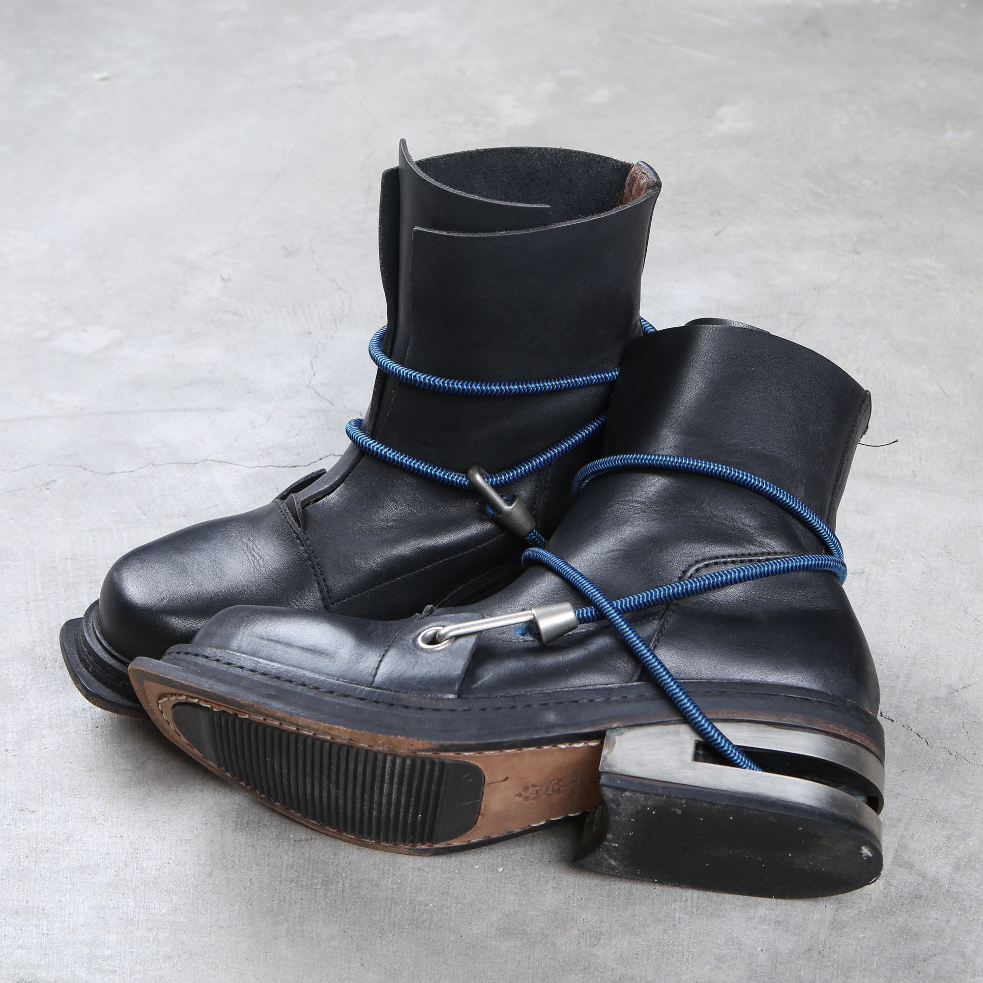 Dirk Bikkembergs Dirk Bikkembergs Black Bungee Boots 1996 Steel Cut Heel Size US 11 / EU 44 - 4 Thumbnail