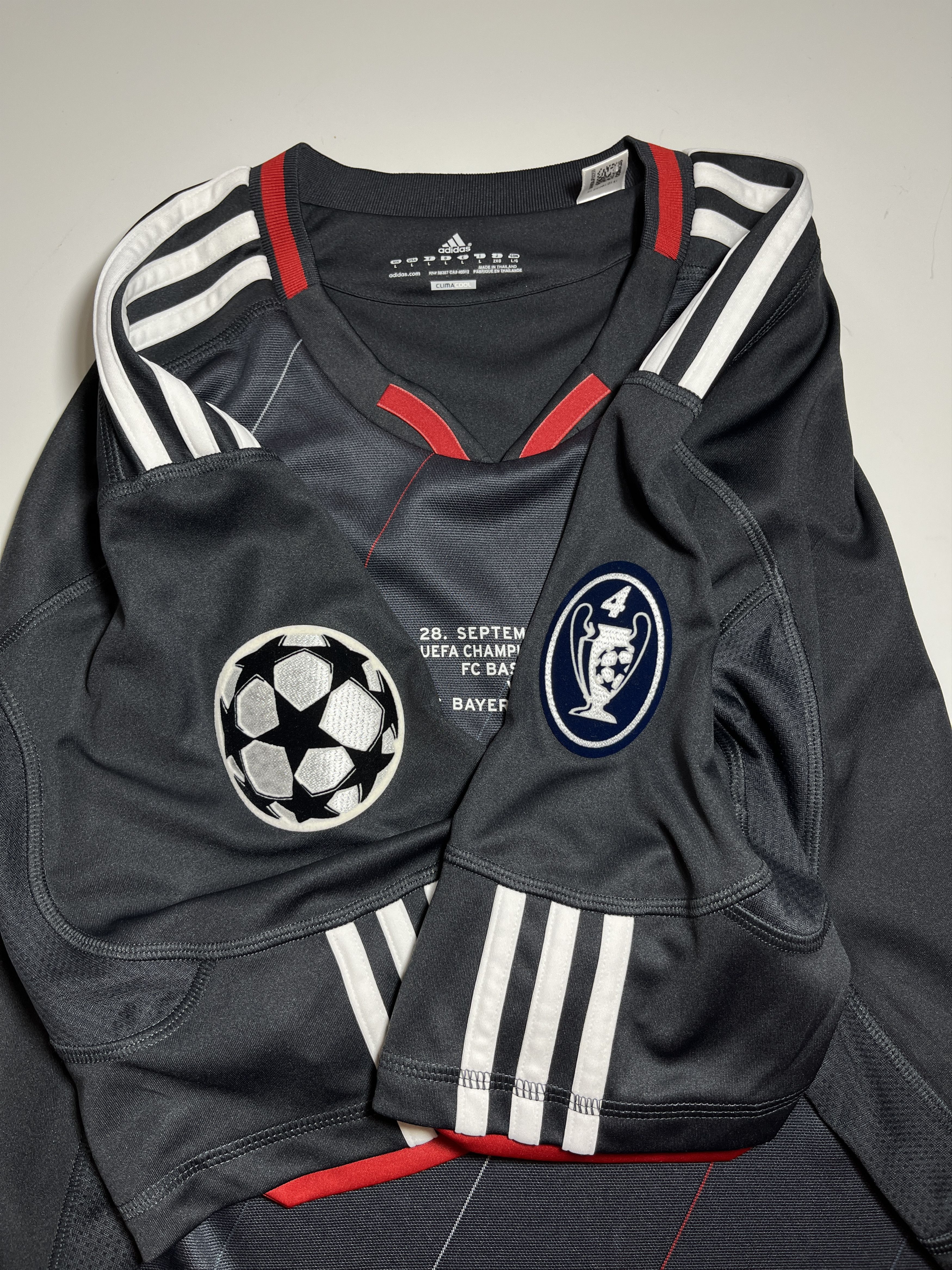 Adidas Bayern Munich 10-11 3rd Match Issue Champions League Jersey Size US L / EU 52-54 / 3 - 8 Thumbnail