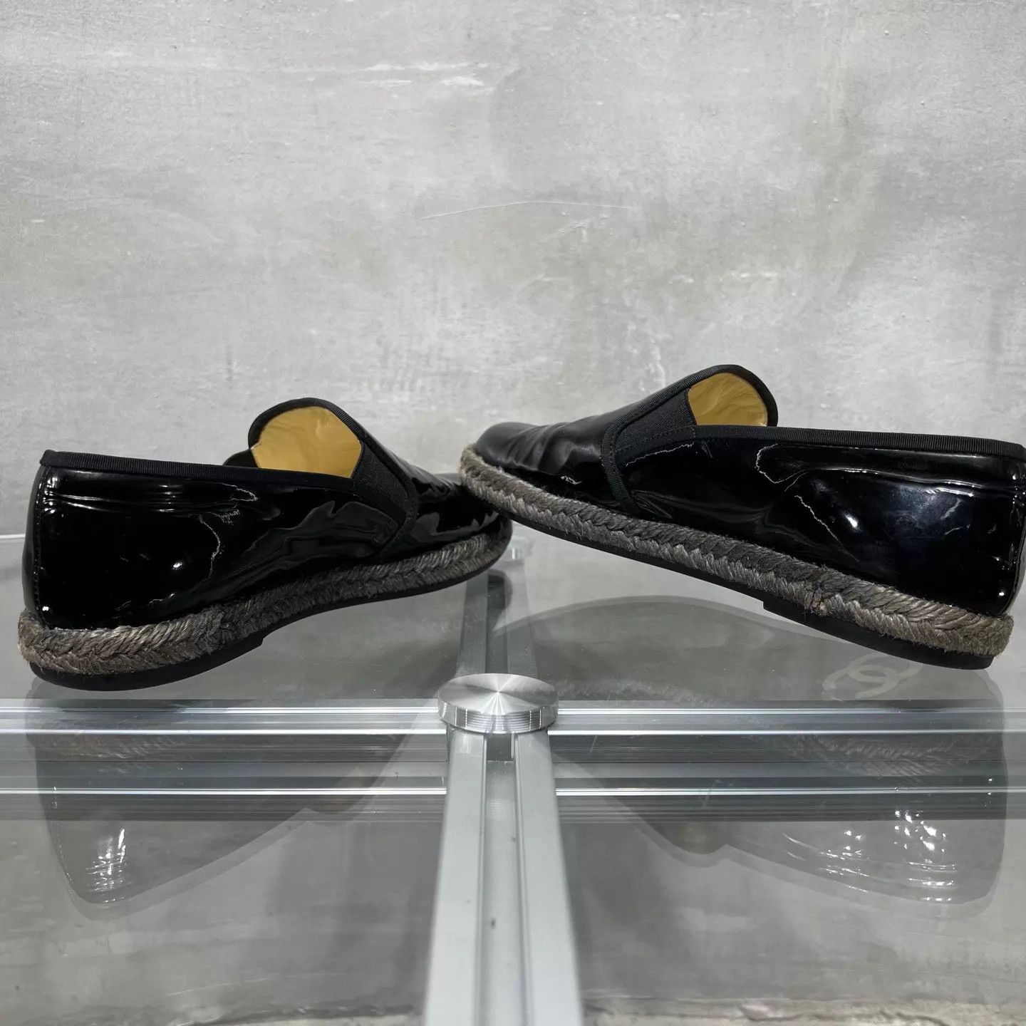 Chanel Chanel Metallic CC Logo Patent Leather Loafer 37.5 YH28915 Size US 7 / IT 37 - 5 Thumbnail
