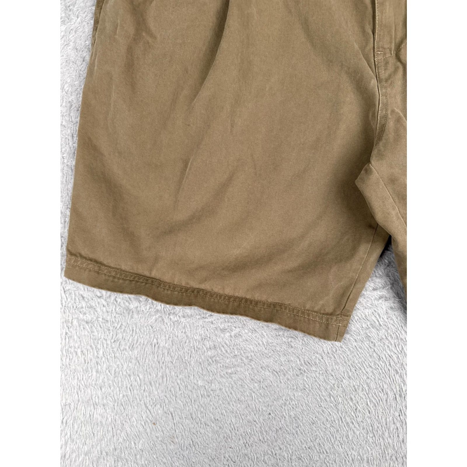 Tommy Bahama Tommy Bahama Shorts Mens 36 Khaki Relax Pleated Chino Zip Fly Map Lining Resort Size US 38 / EU 54 - 3 Thumbnail
