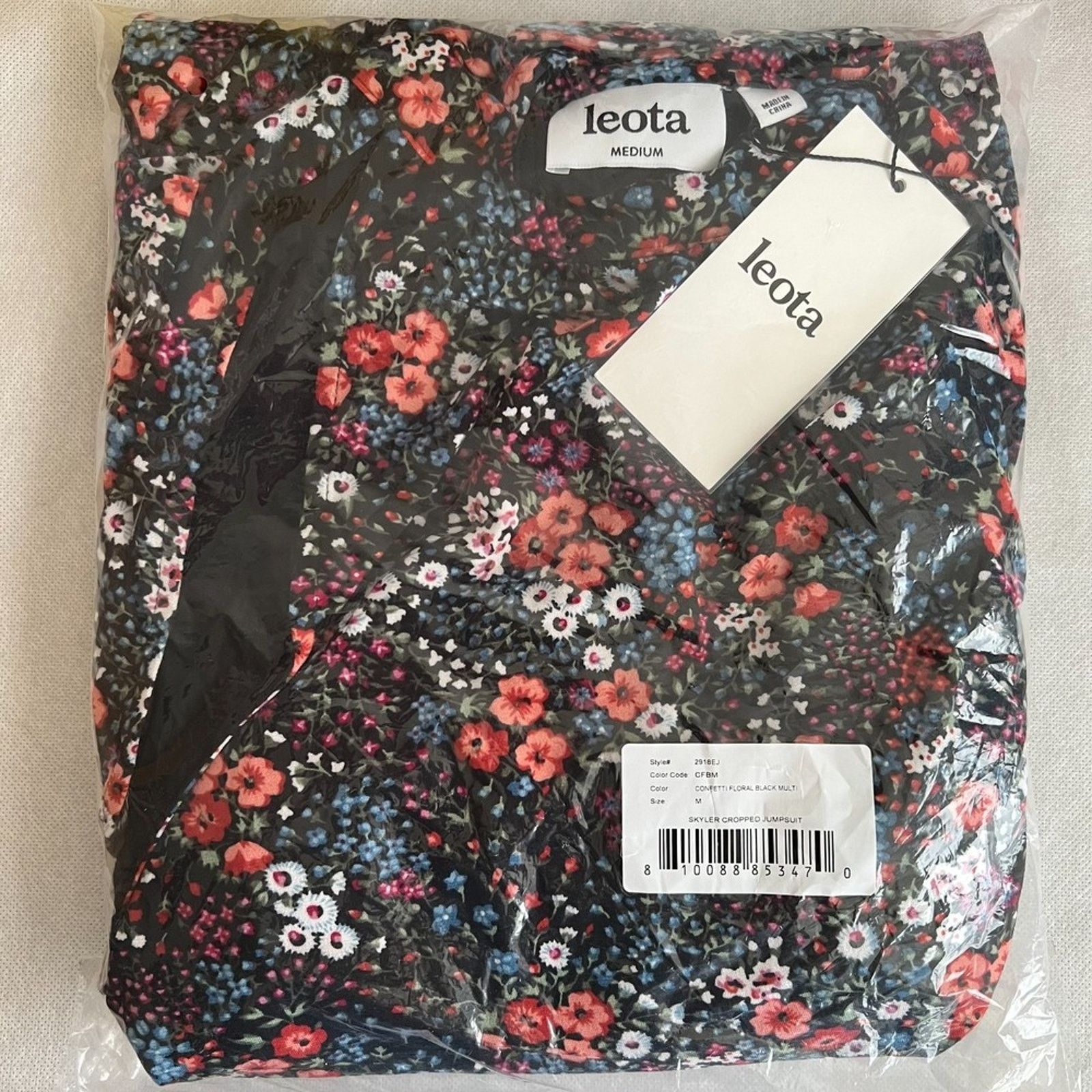 Other Leota Skyler Cropped in Confetti Floral Purple Jumpsuit, M Size 30" / US 8 / IT 44 - 4 Thumbnail