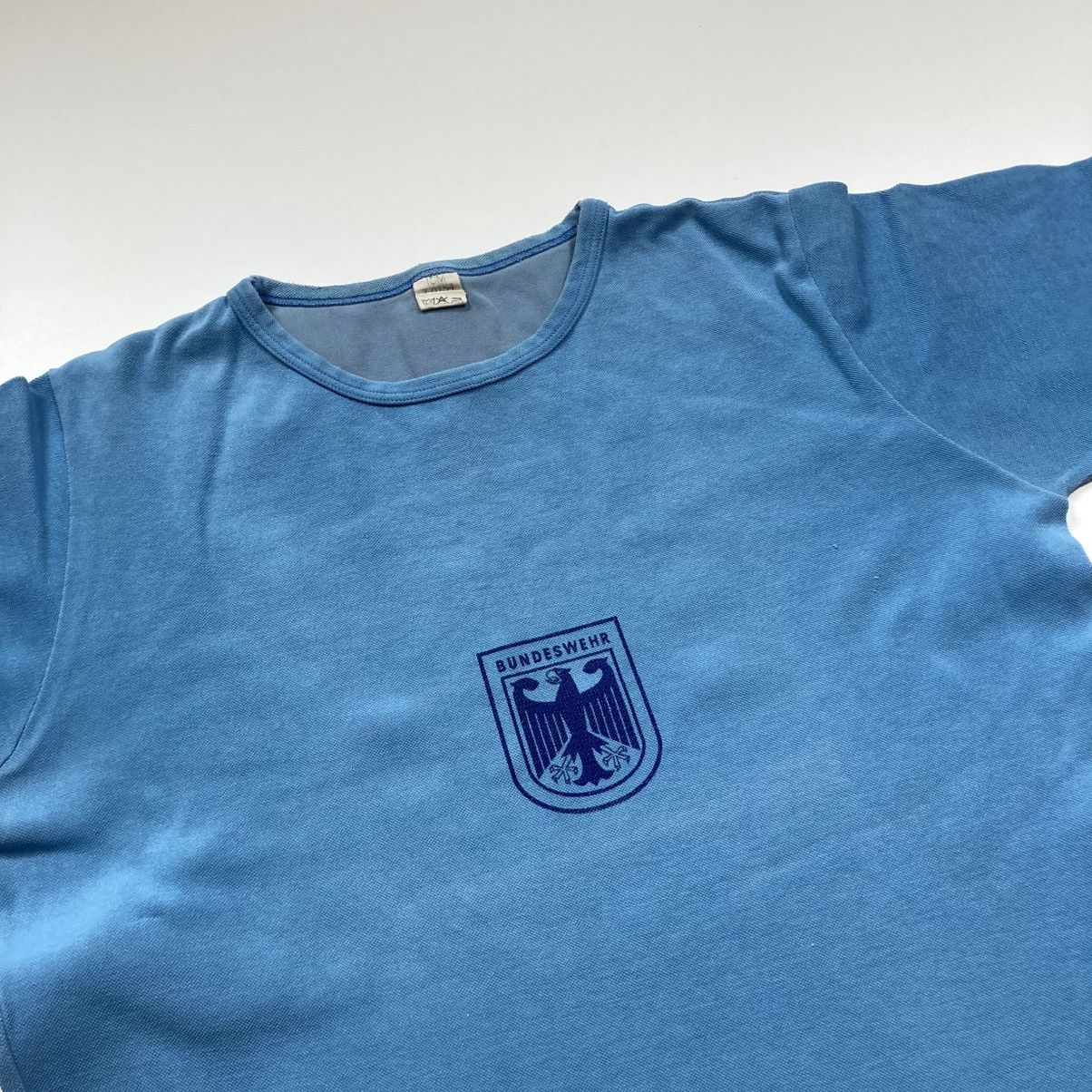 Vintage vintage bundeswehr german military training tee Size US M / EU 48-50 / 2 - 2 Thumbnail
