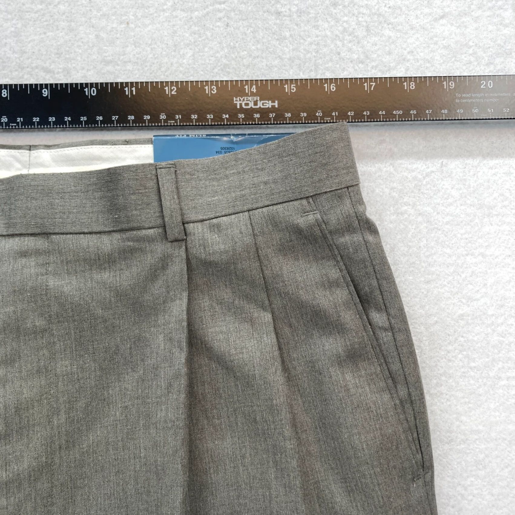 Haggar Haggar H26 Performance Dress Pant Mens 34x32 Gray Pleated Dress Pants Cuffed Pants Size US 34 / EU 50 - 5 Thumbnail